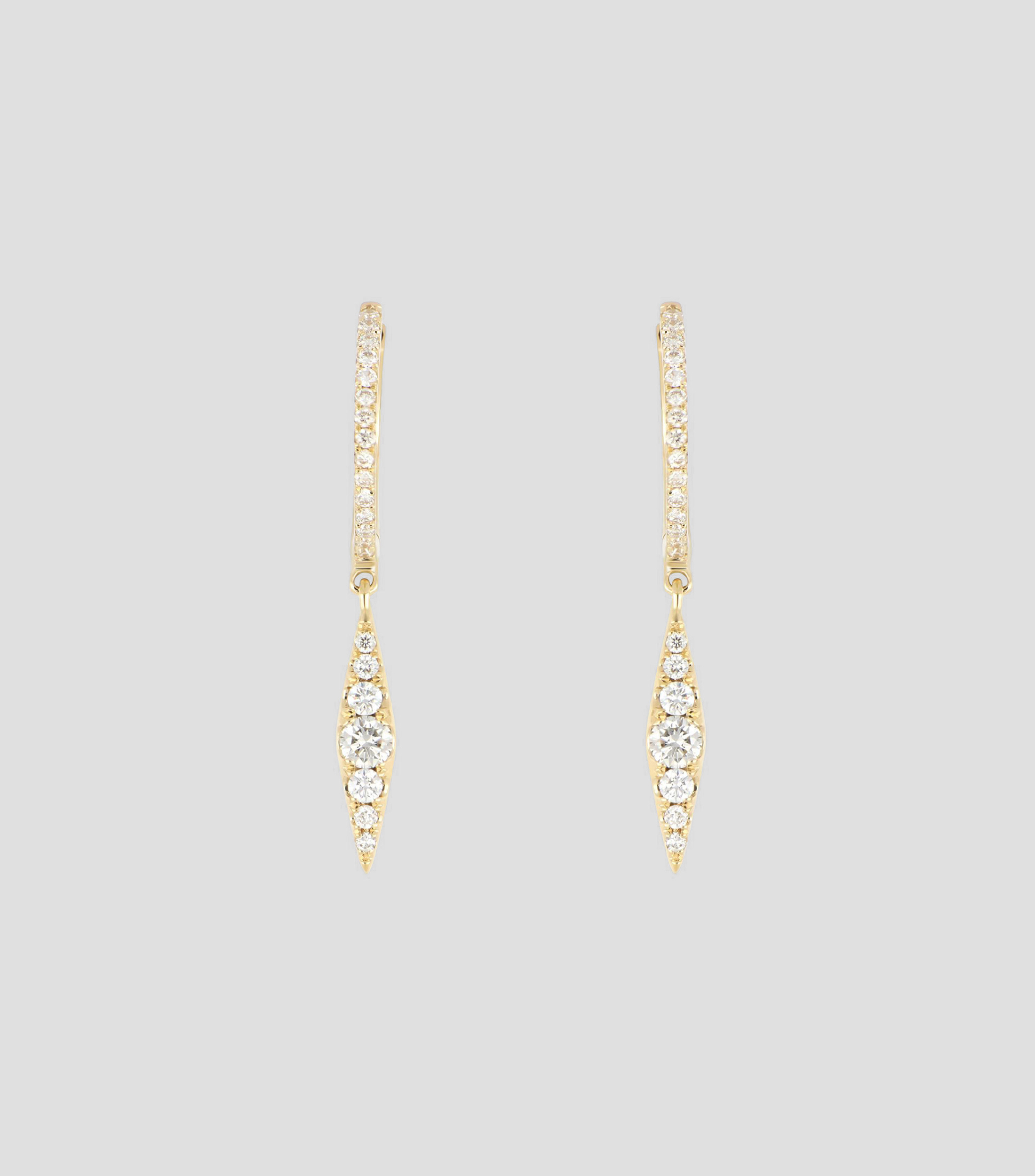 Aretes en Oro amarillo de 18 Kilates de gota colgante con diamantes Mujer