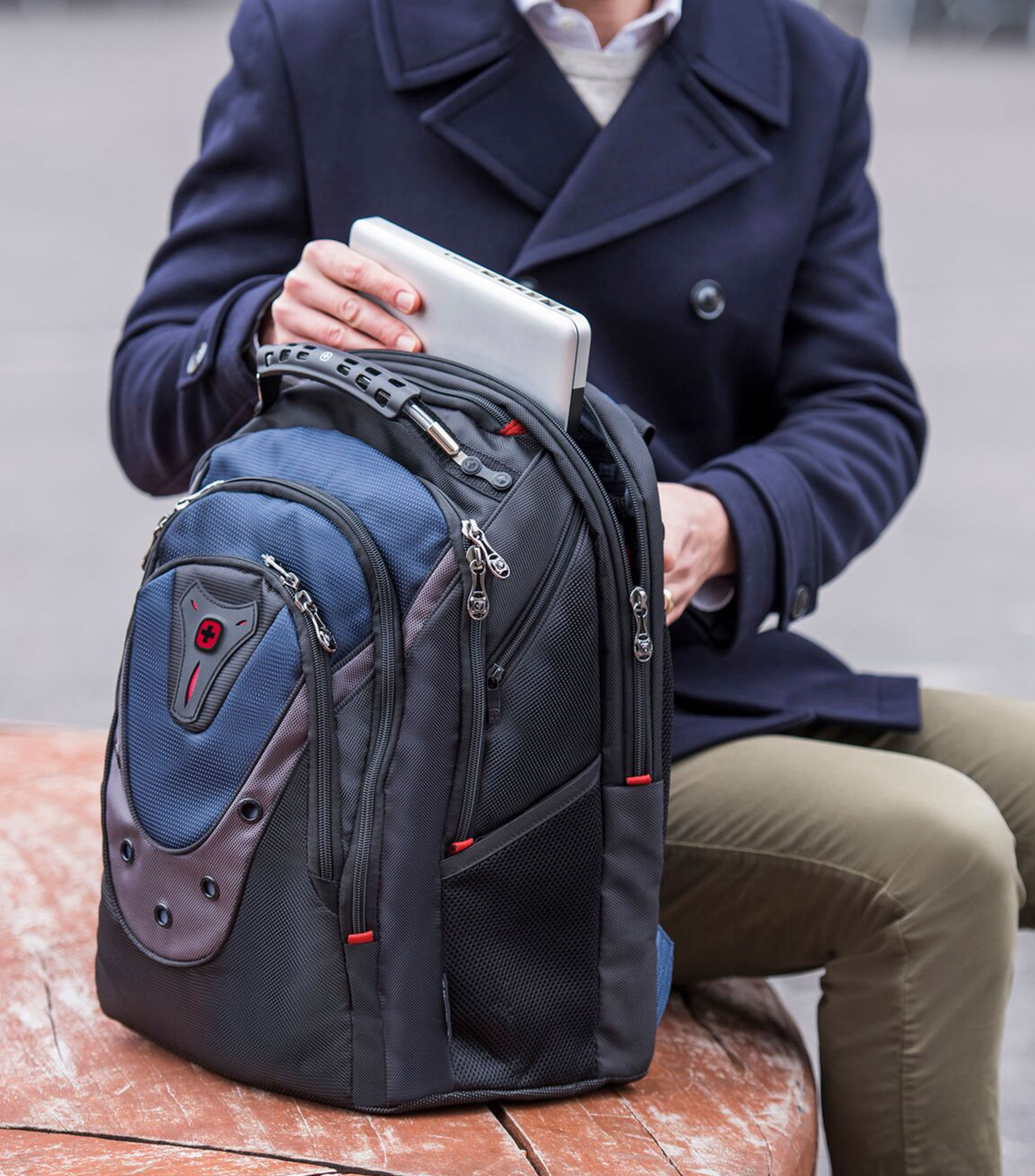 Mochila para Laptop 17quot Ibex Unisex