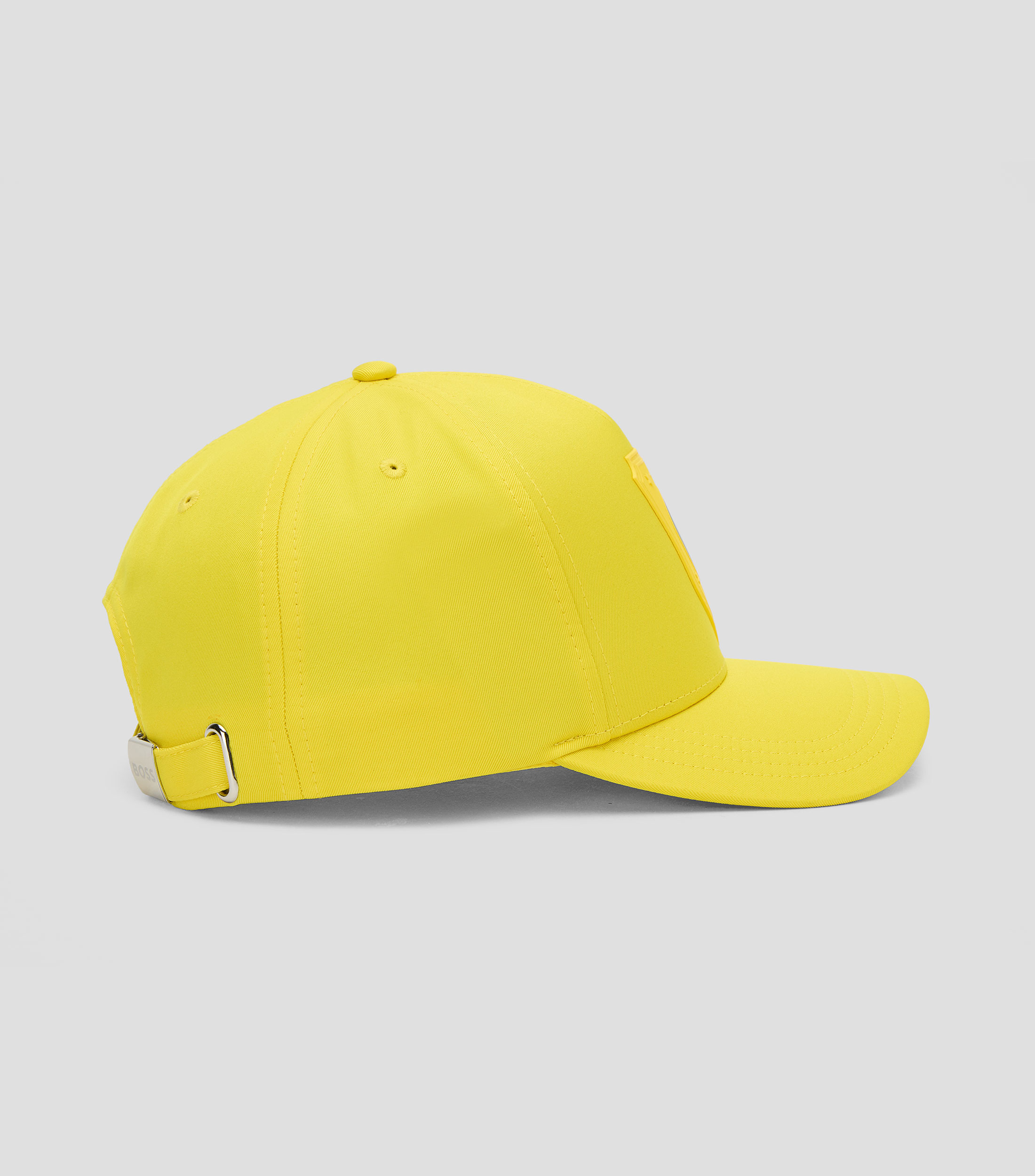 Gorra con escudo de Brasil amarilla Hombre