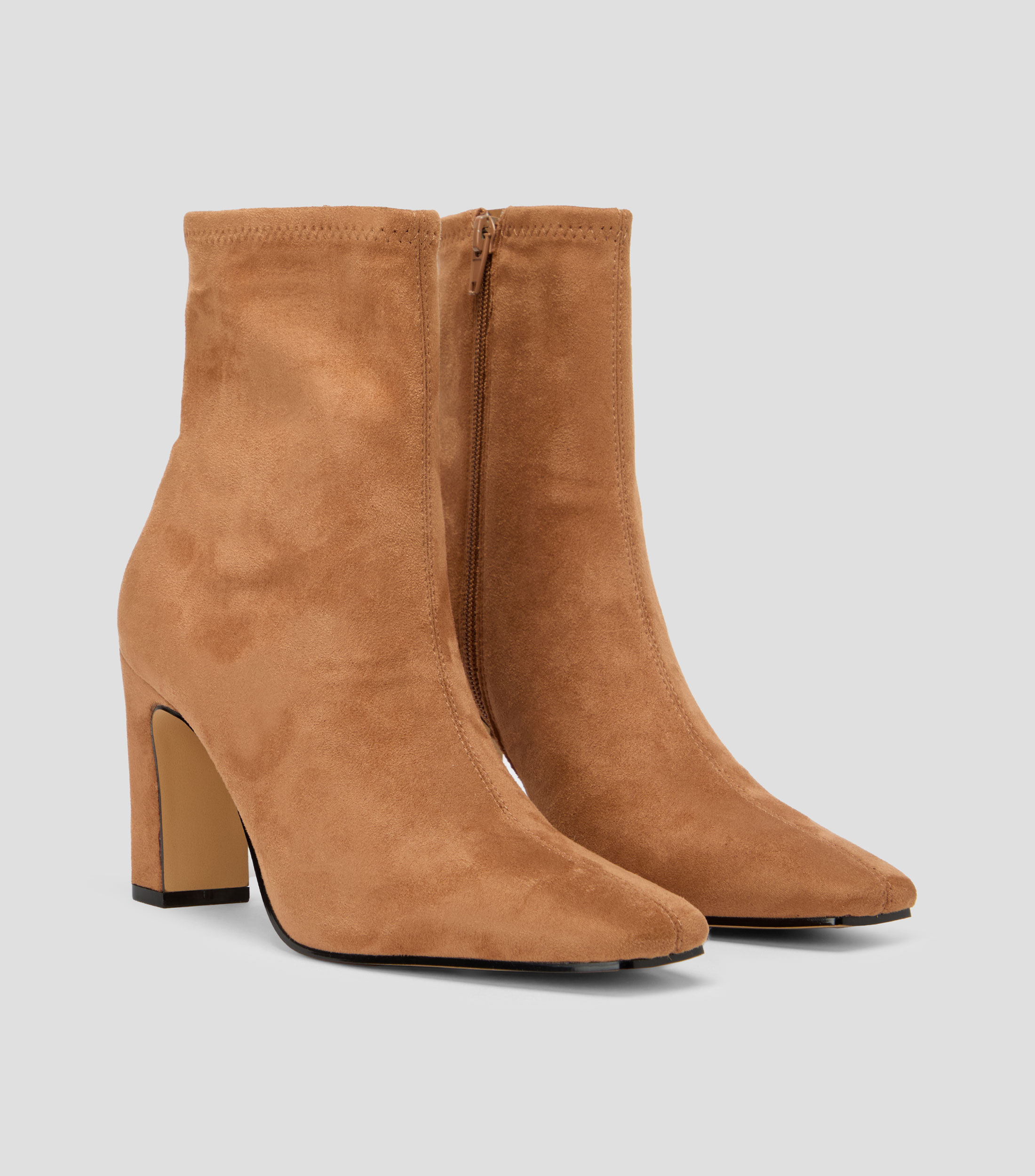 Botas casuales medias Cybele con tacón alto delgado Mujer