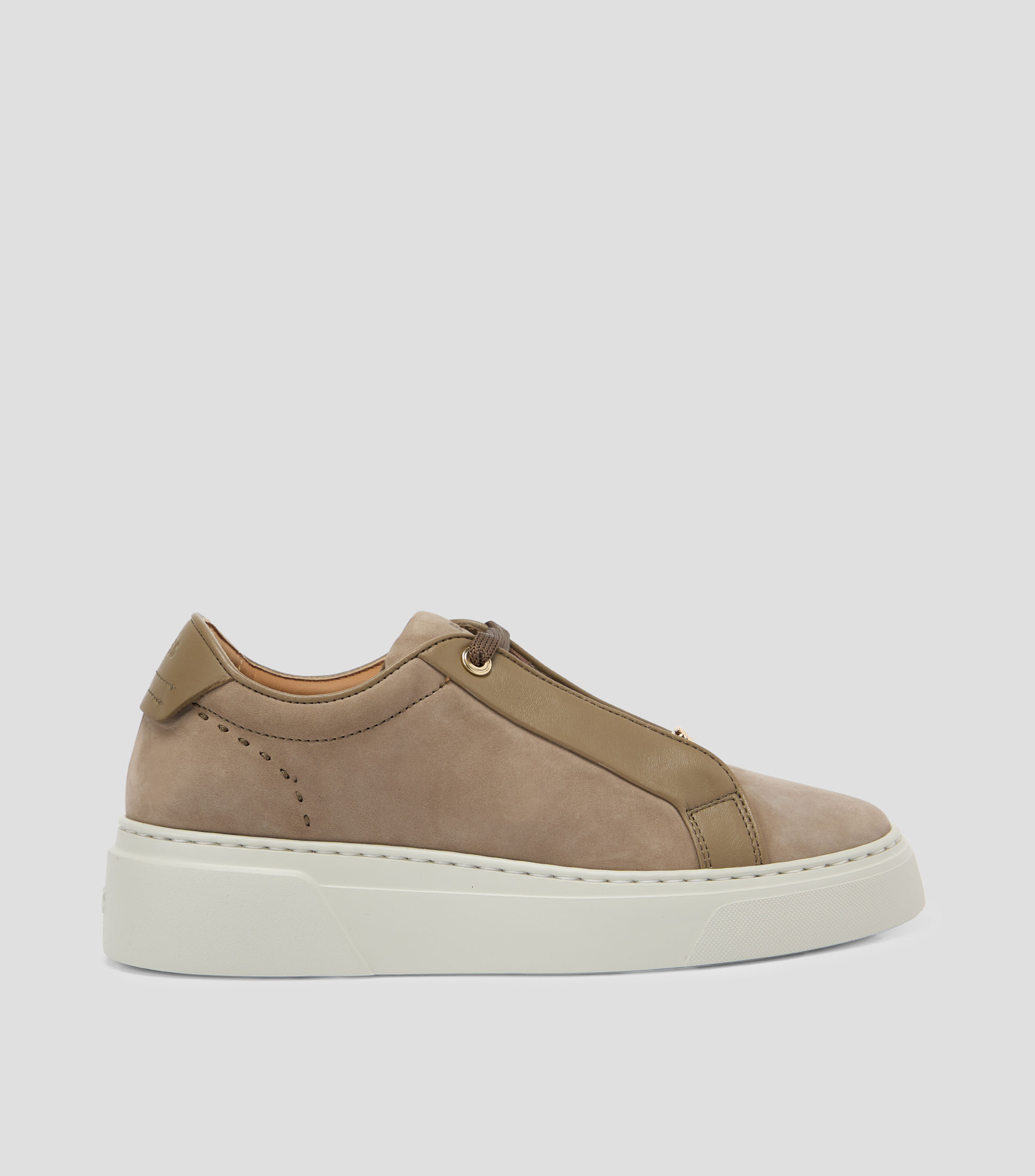 Tenis casuales con plataforma Gabry en piel vacuna Mujer