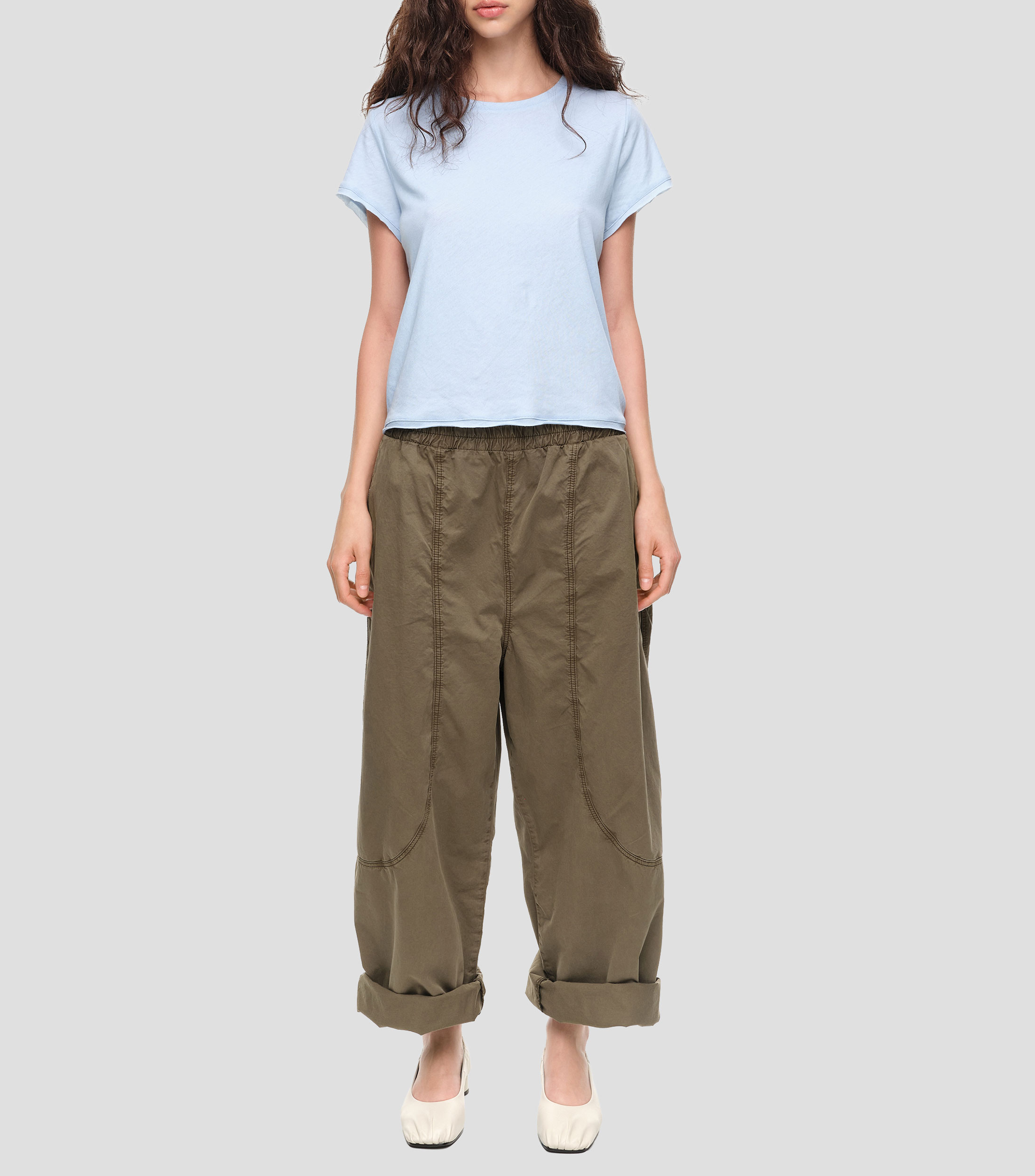 Pantalón jogger pespuntes decorativos Mujer