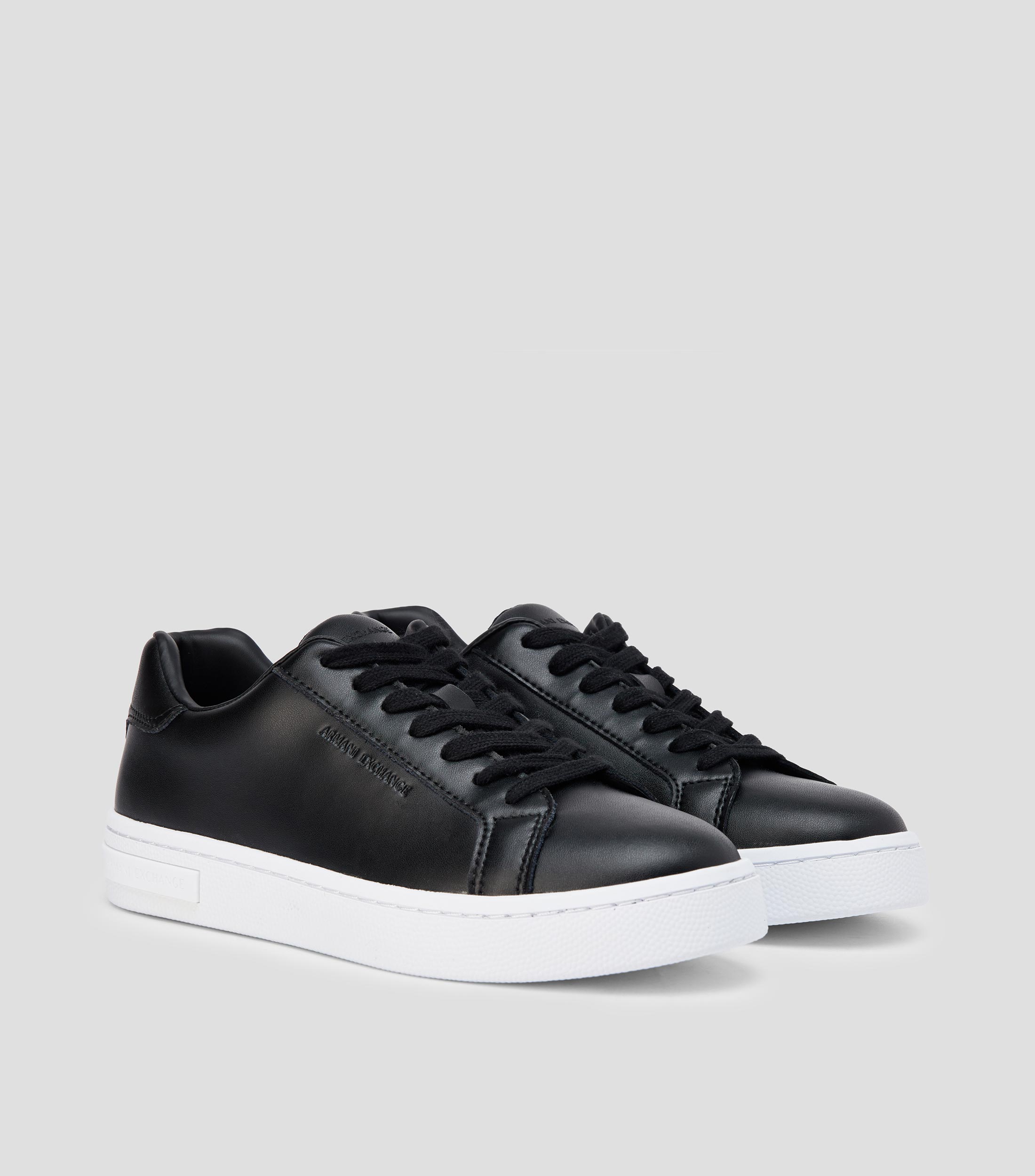 Tenis casuales en piel Mujer
