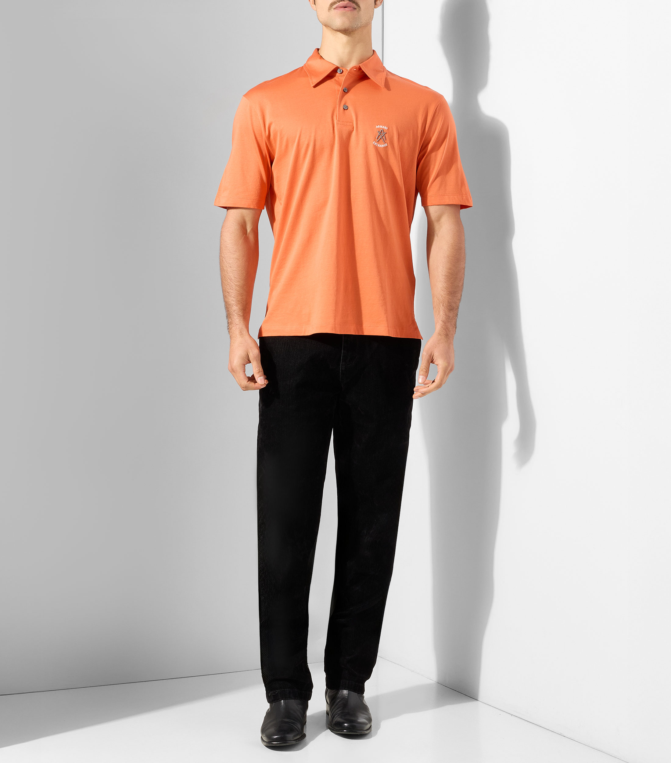Playera tipo polo manga corta lisa Hombre