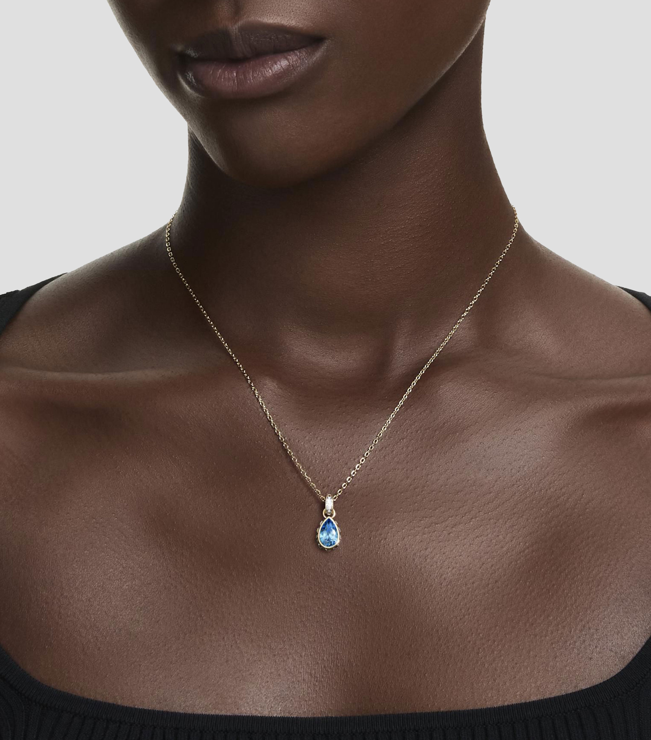 Collar Chroma Mujer