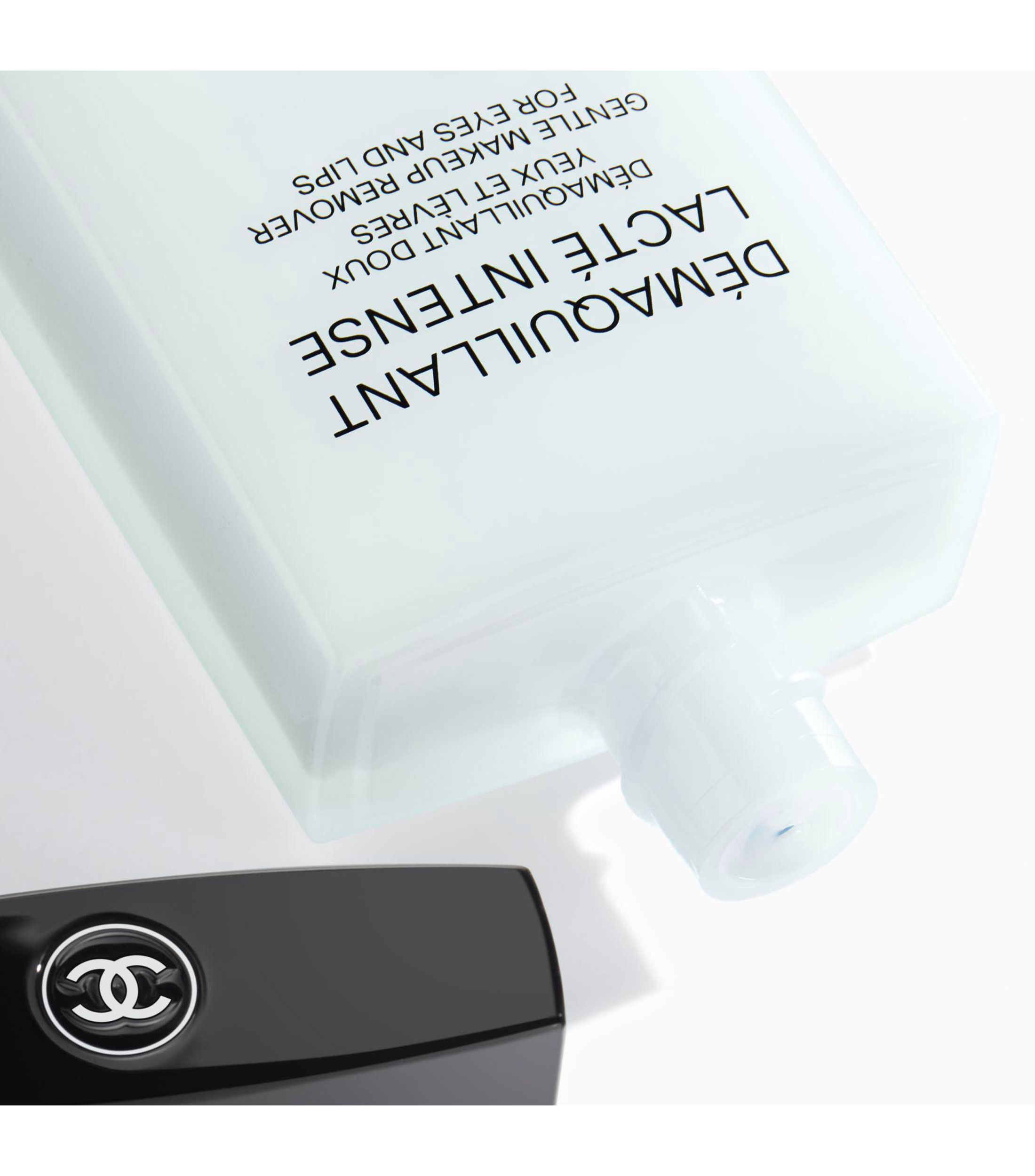 DESMAQUILLANTE SUAVE PARA OJOS Y LABIOS, 100 ML