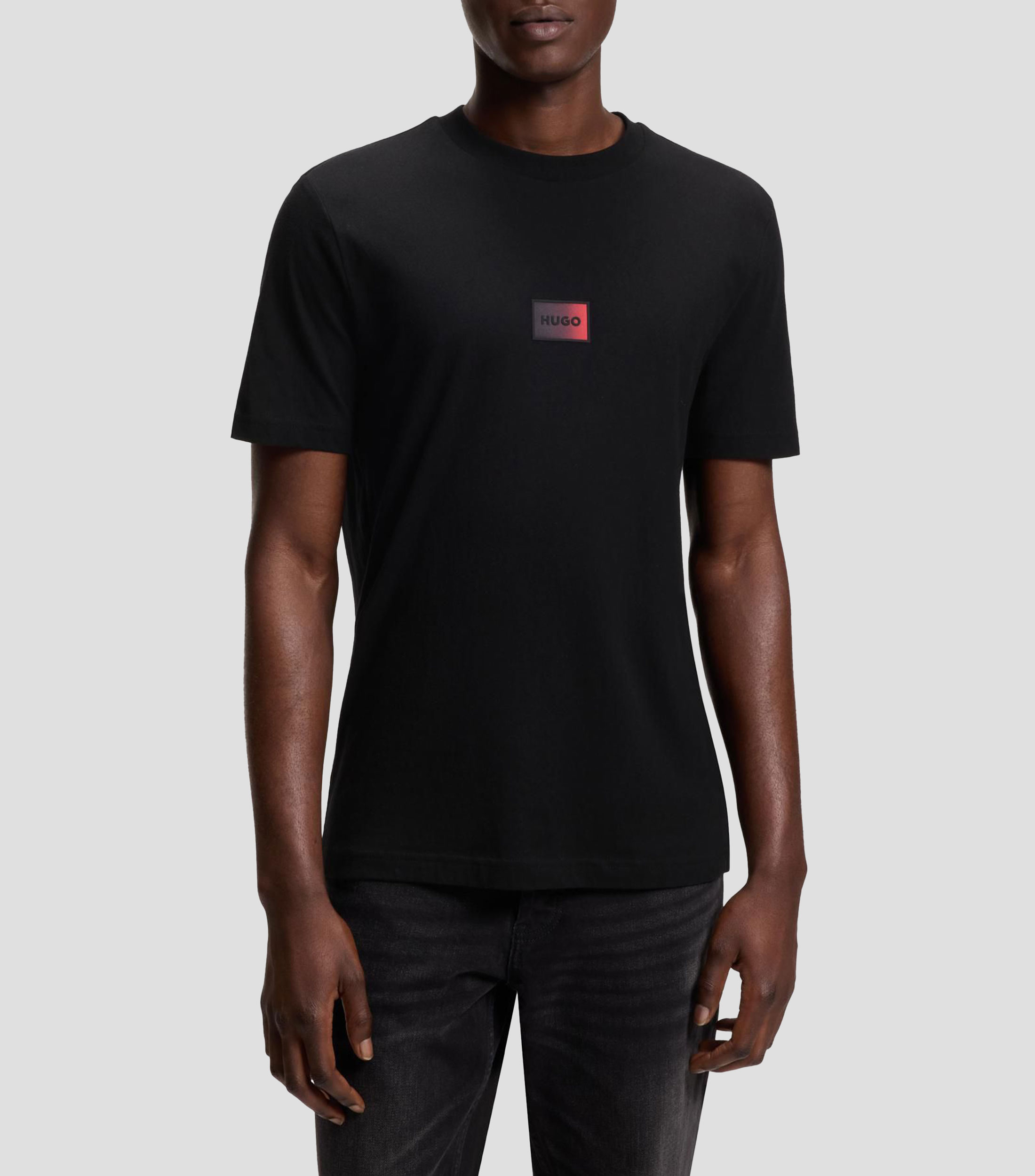 Playera HUGO de punto de algodón con etiqueta con logo degradado Hombre