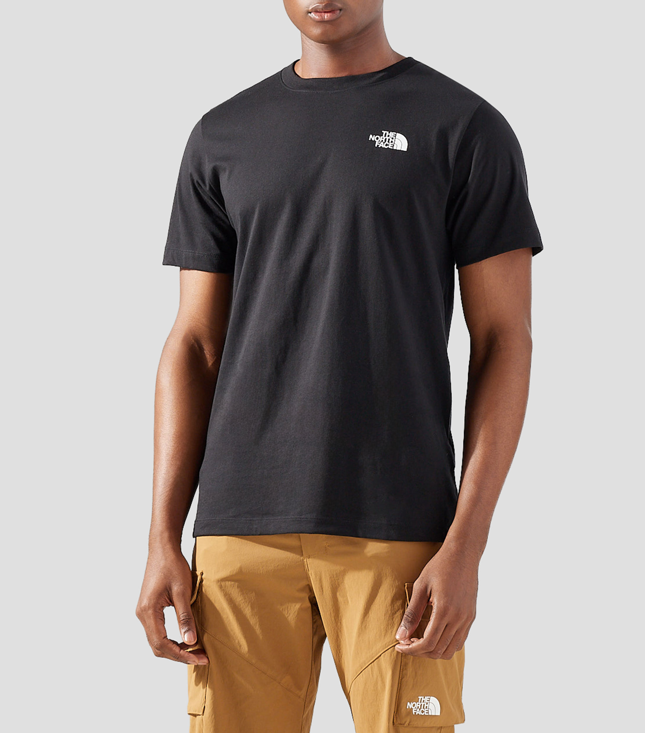 Playera cuello redondo manga corta estampada Box NSE Celebration Hombre