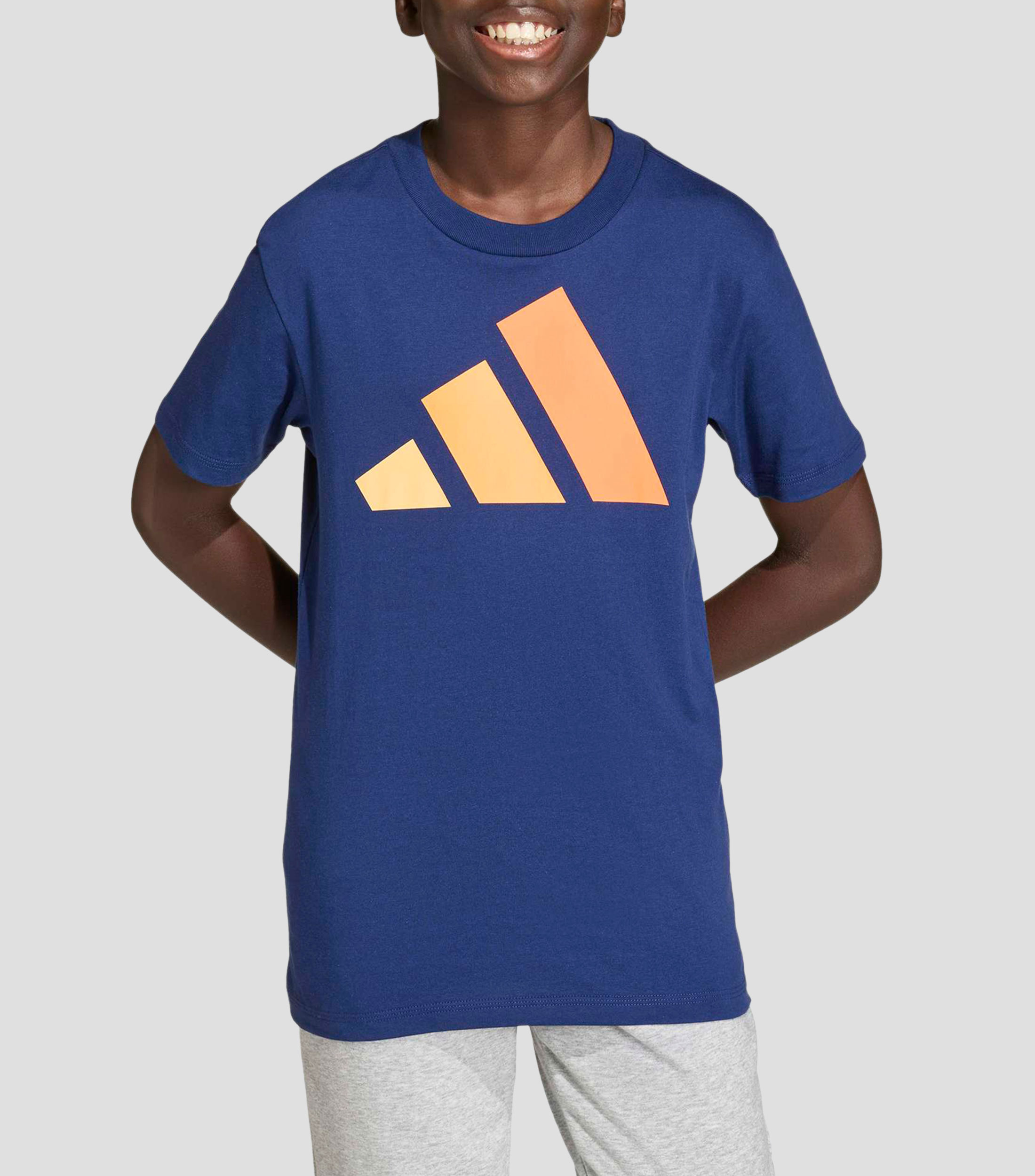Playera casual Essentials Niño