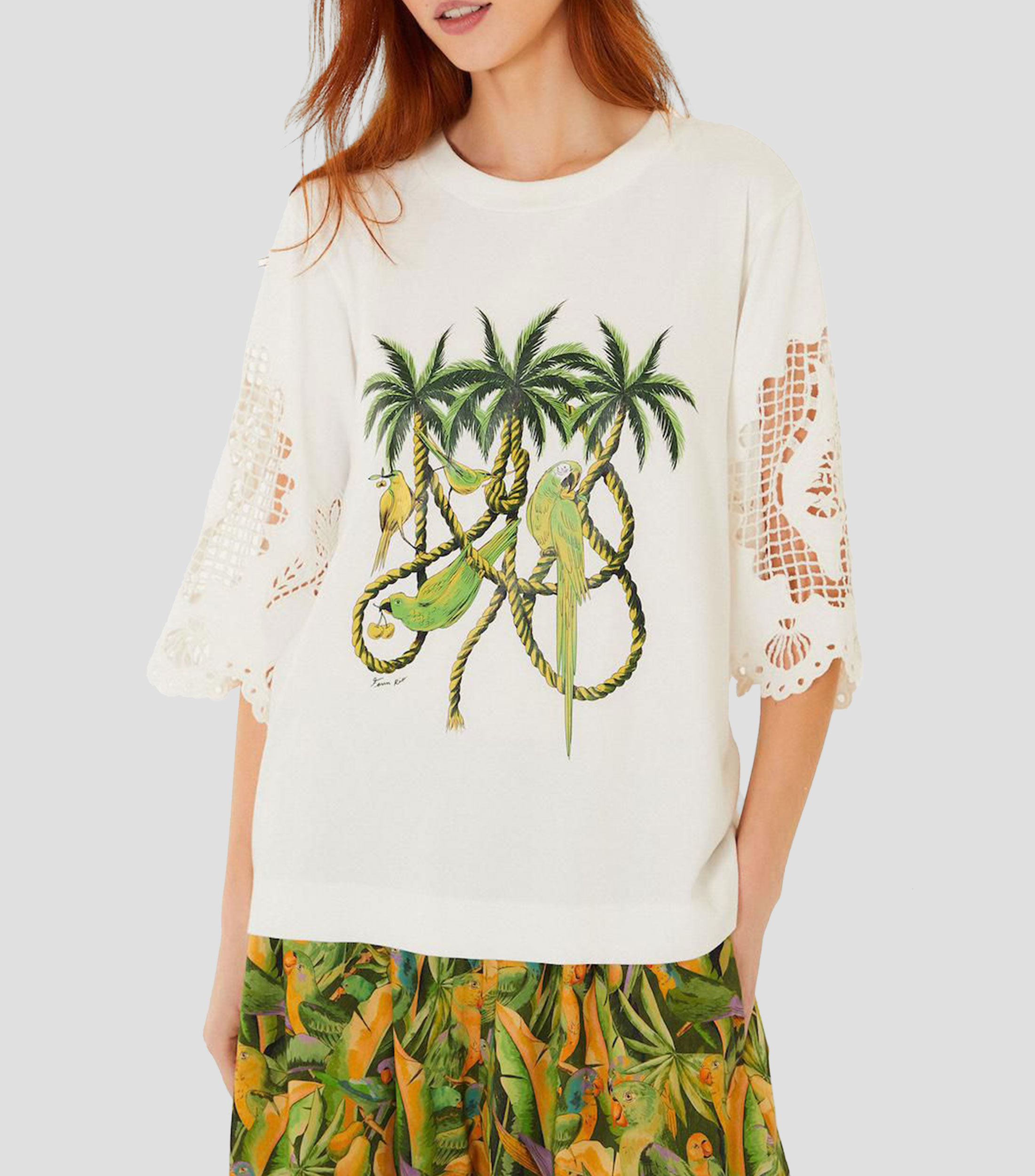 Playera de cuello redondo con manga corta estampada Mujer