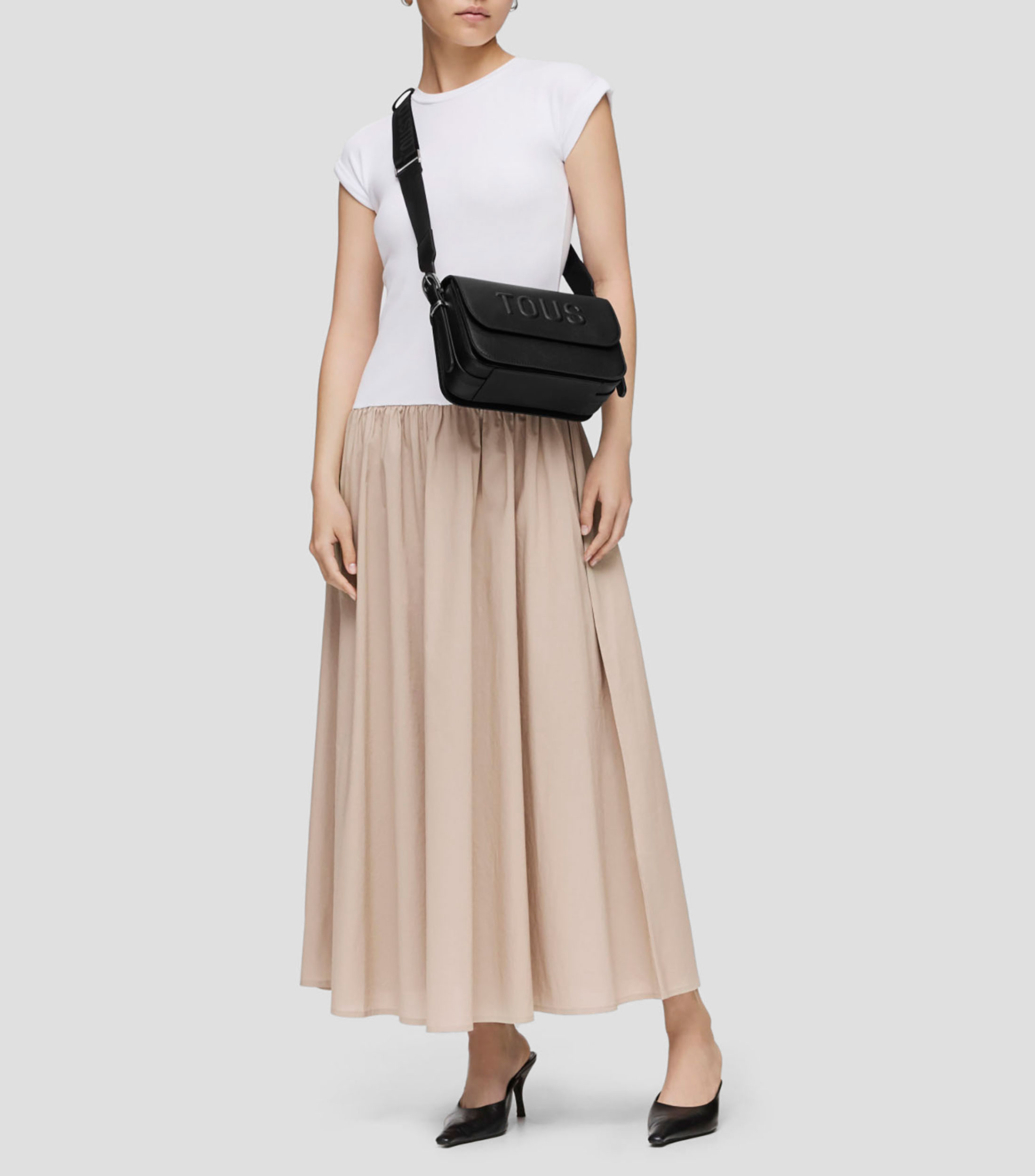 Bolso Crossbody Brenda liso negro Mujer