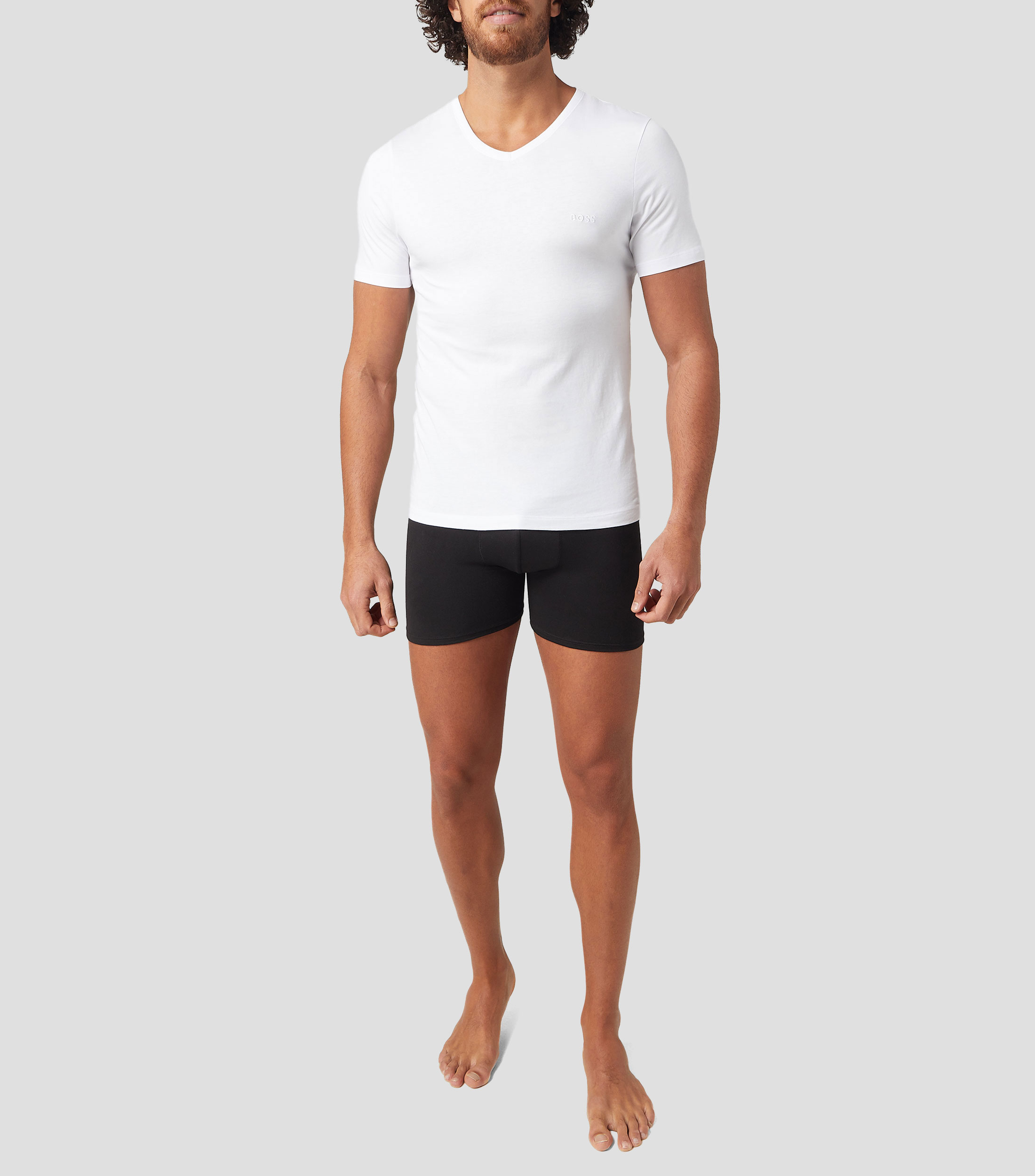 Paquete de tres playeras interiores en punto de algodon con cuello quotVquot Hombre