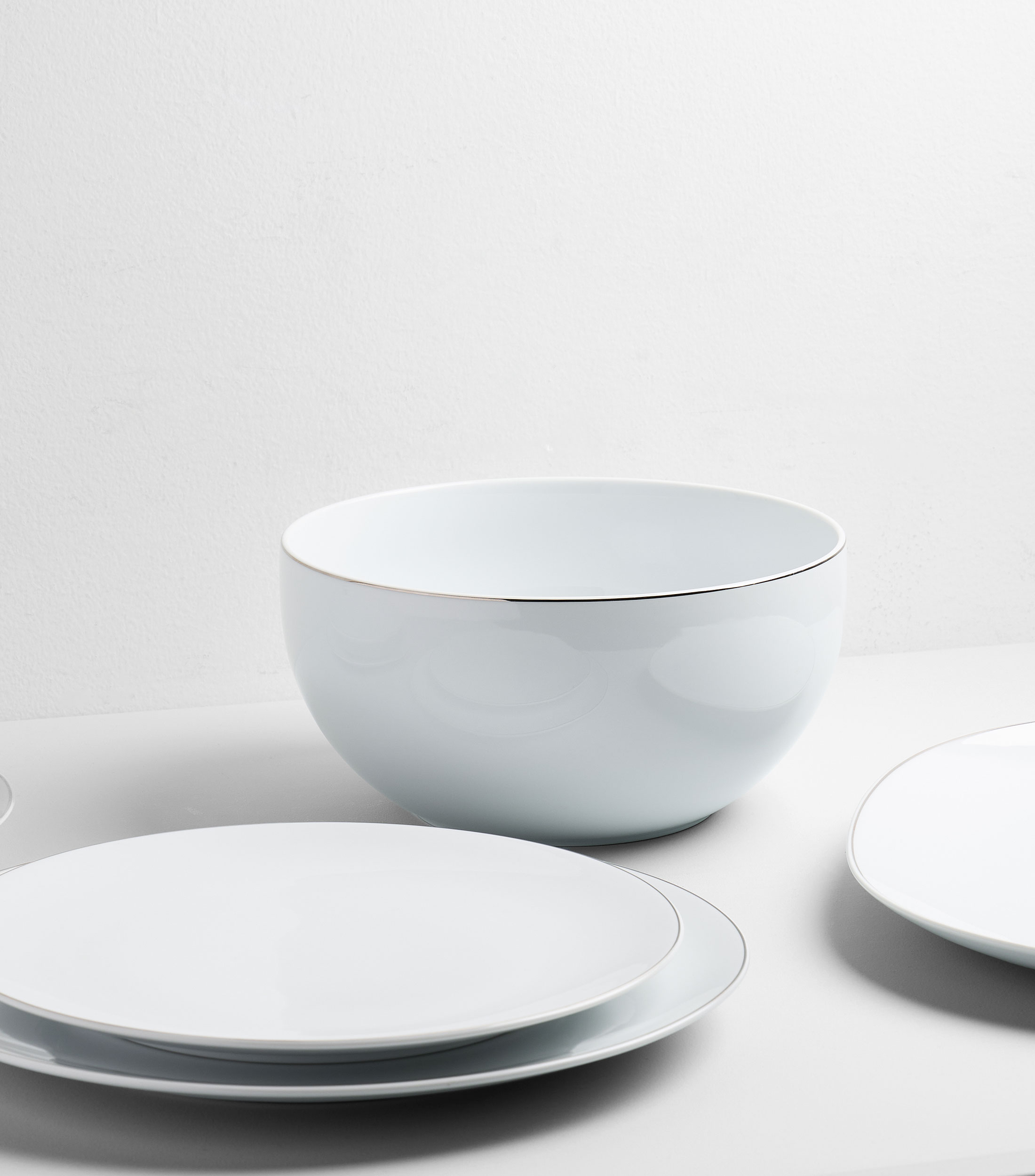 Tazón para ensalada Bright en porcelana blanca