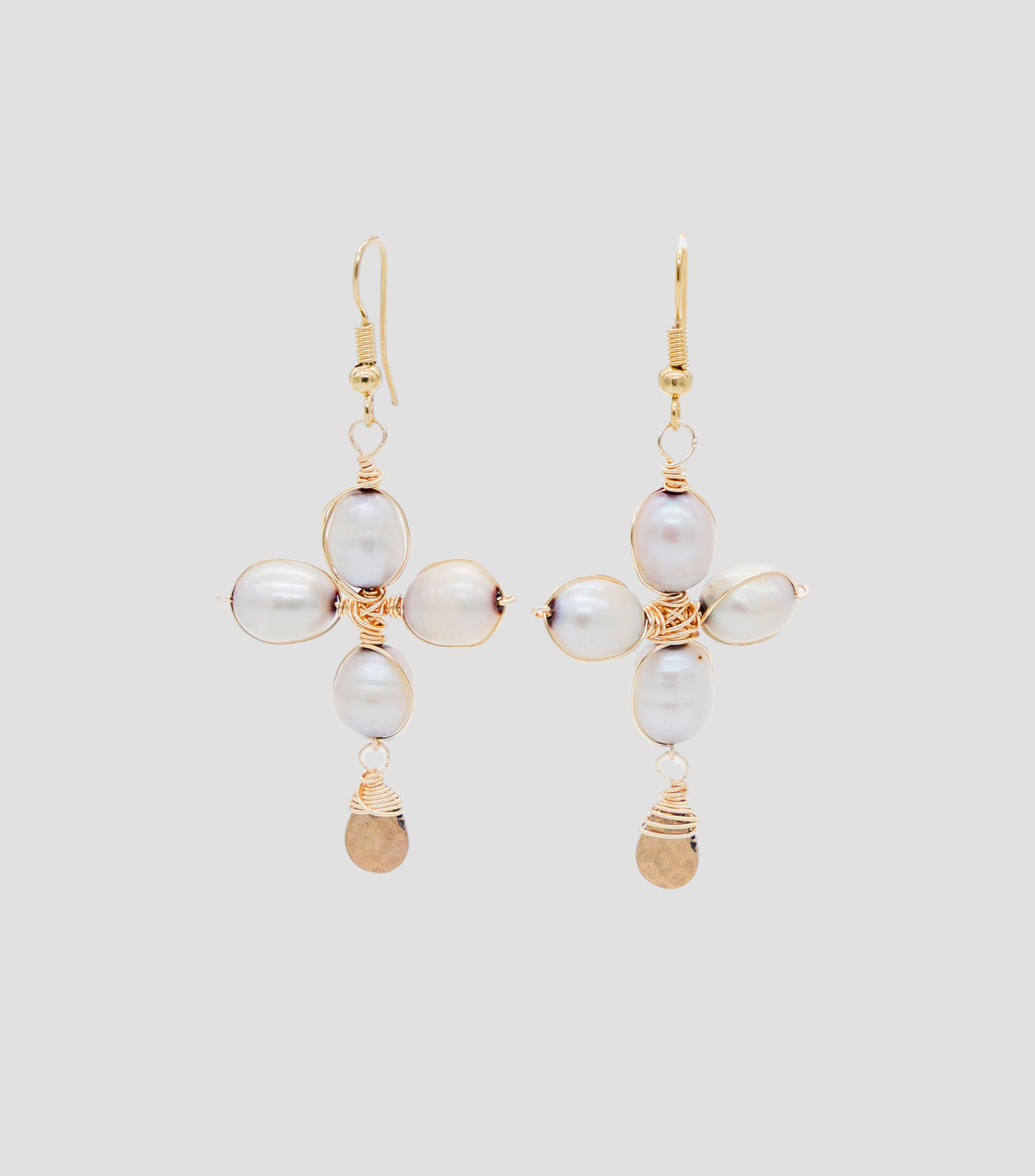 Aretes Cruz con perlas Mujer