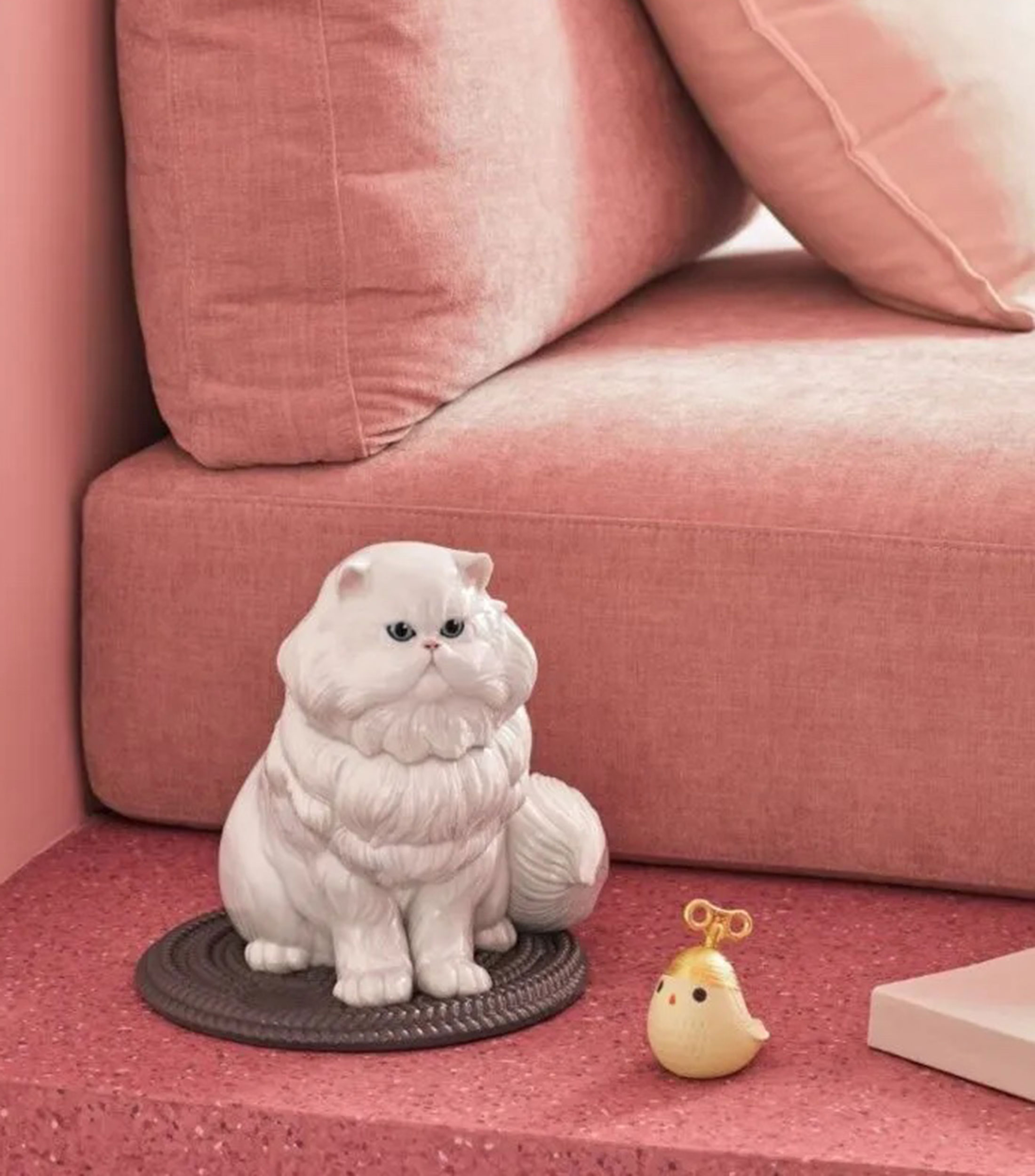 Escultura Gato persa en porcelana