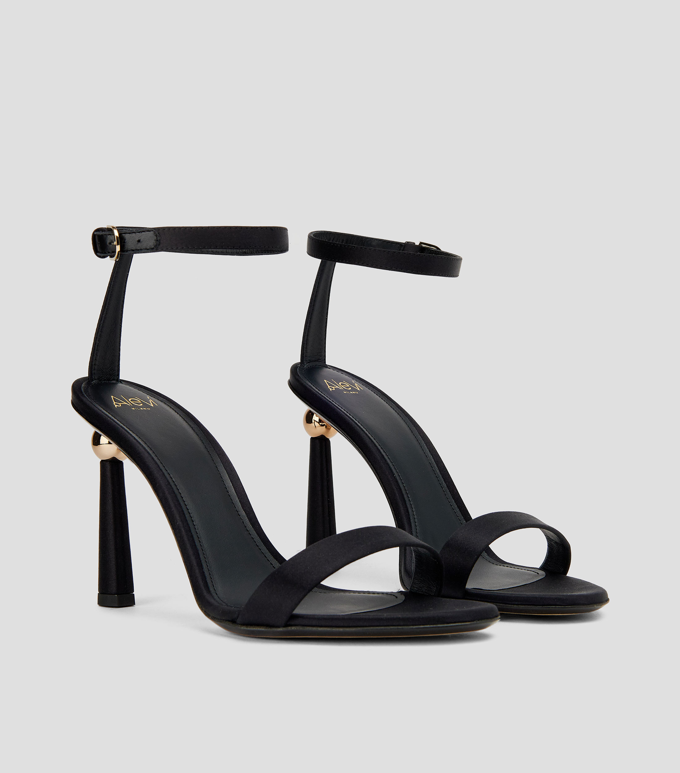 Sandalias con tacón alto de aguja Mujer