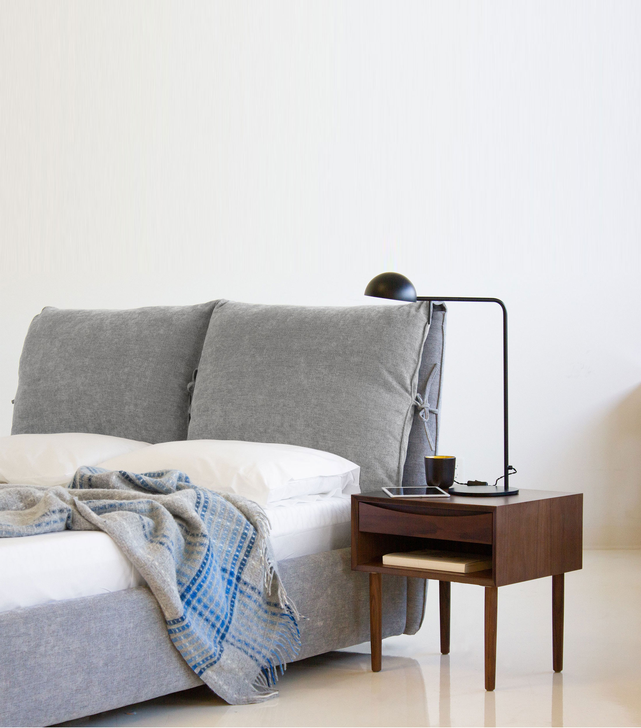 Cama Queen Size Plume