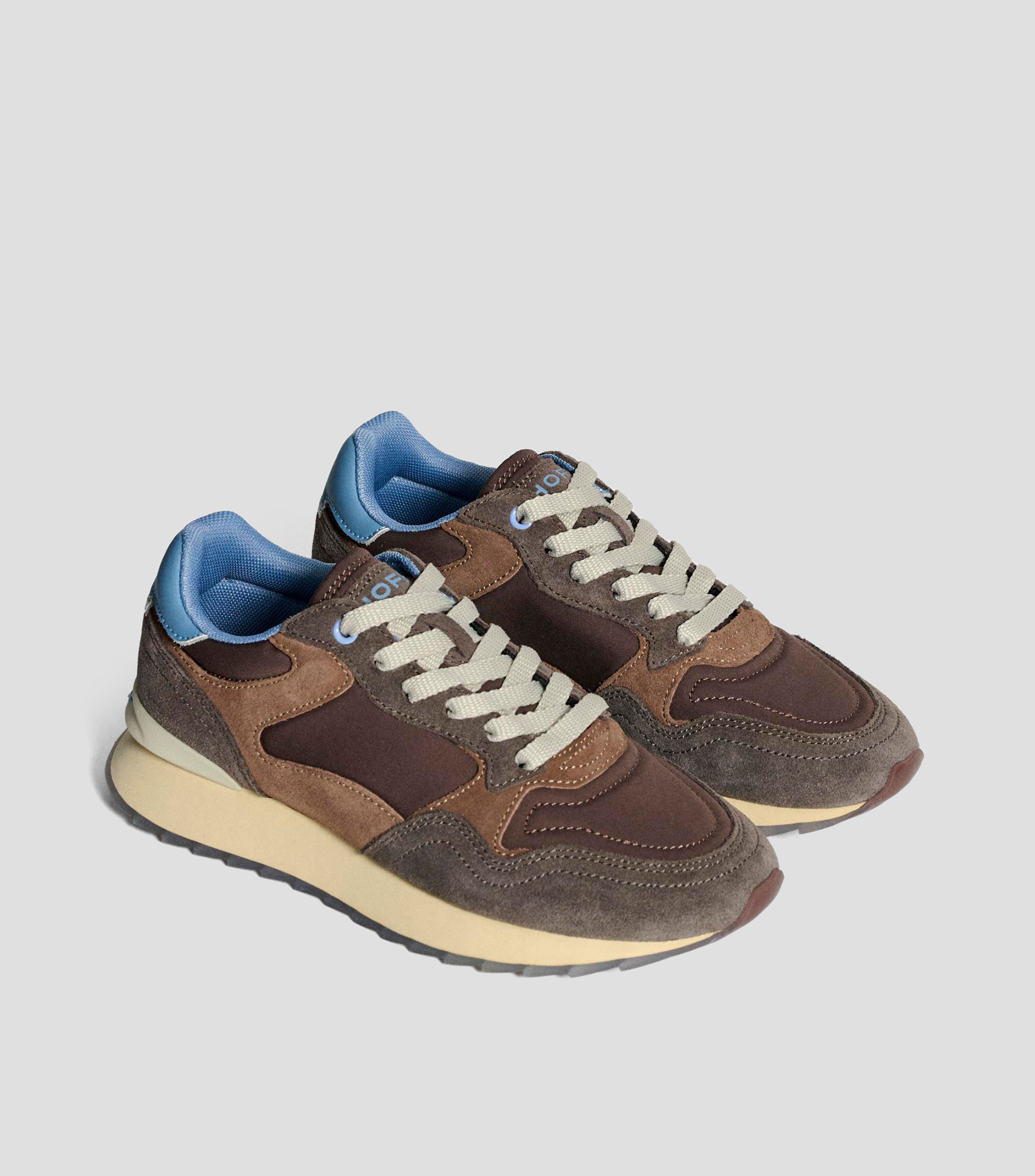 Tenis casuales en piel y textil Mujer