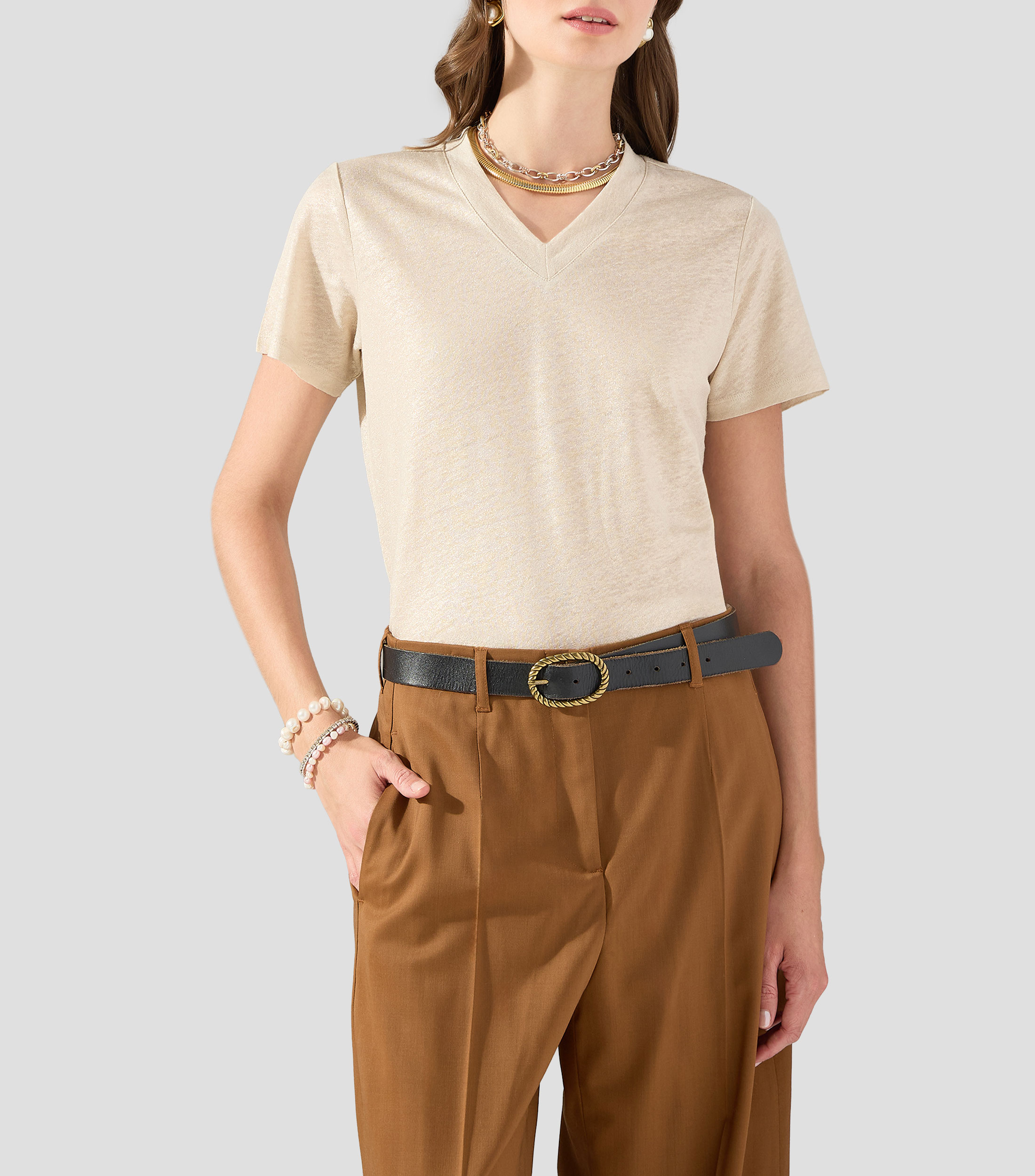 Playera cuello V manga corta fantasía Mujer