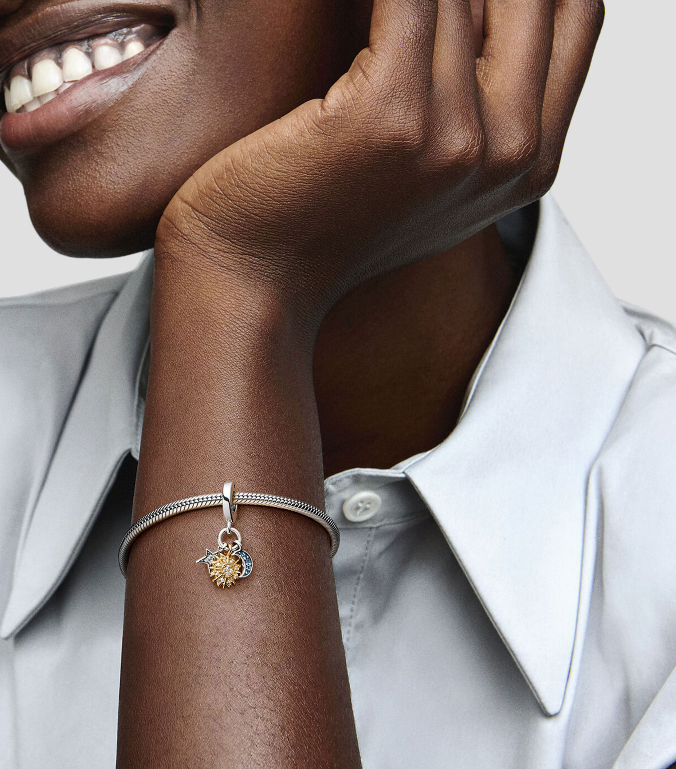 Charm en plata .925 Pandora Moments con gemas brillantes Mujer