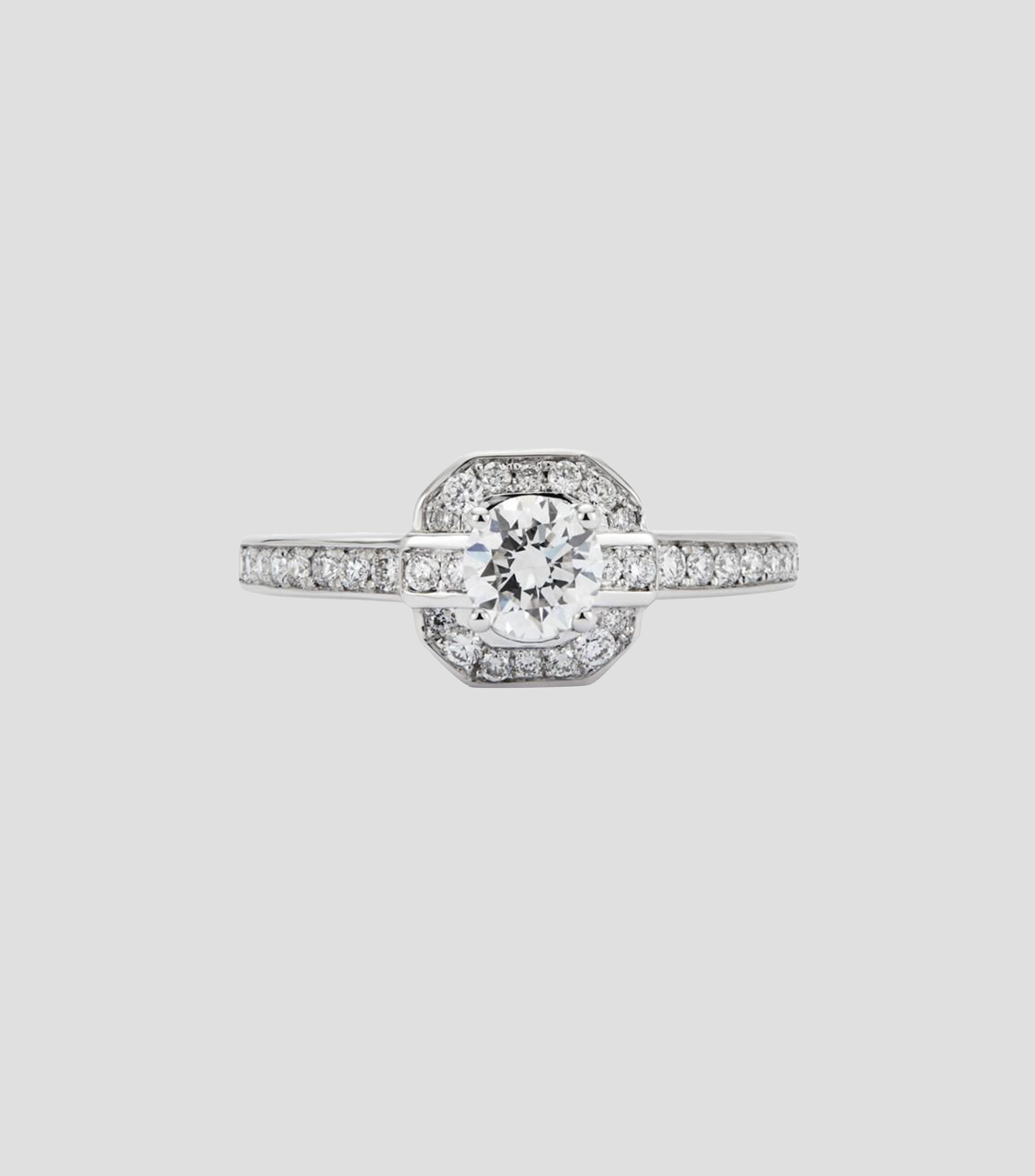 Anillo en Oro blanco de 18 Kilates con diamantes Mujer