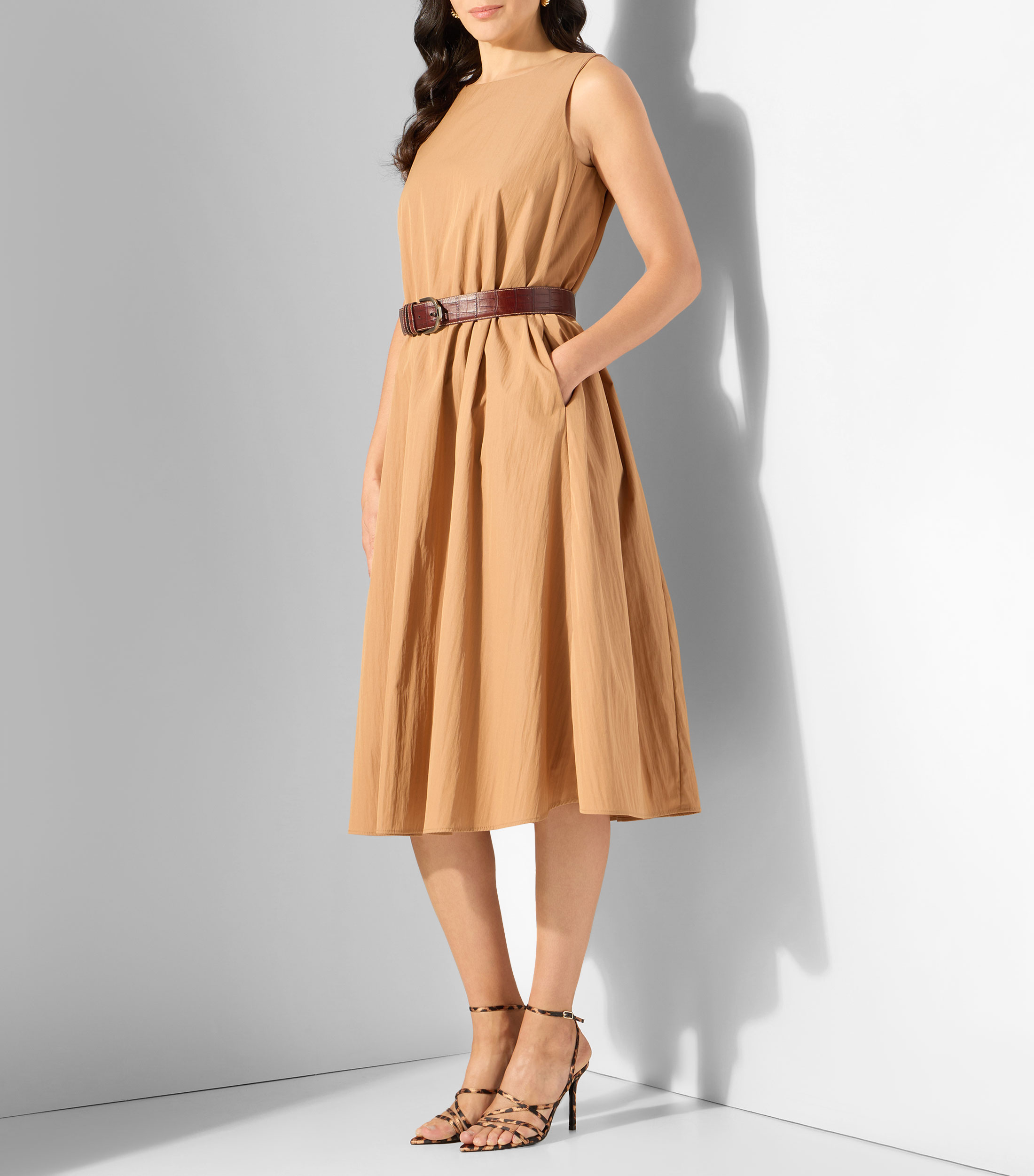 Vestido midi liso Mujer