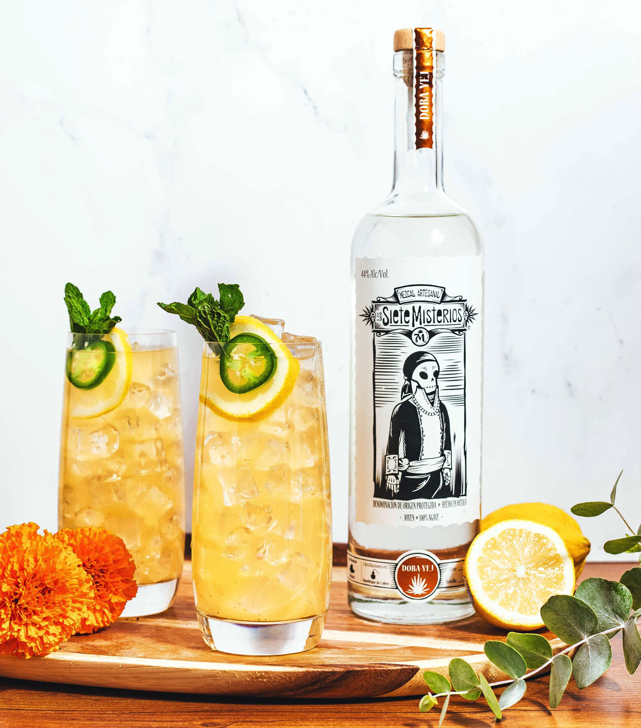 Mezcal artesanal Los Siete Misterios Doba Yej, 750 ml