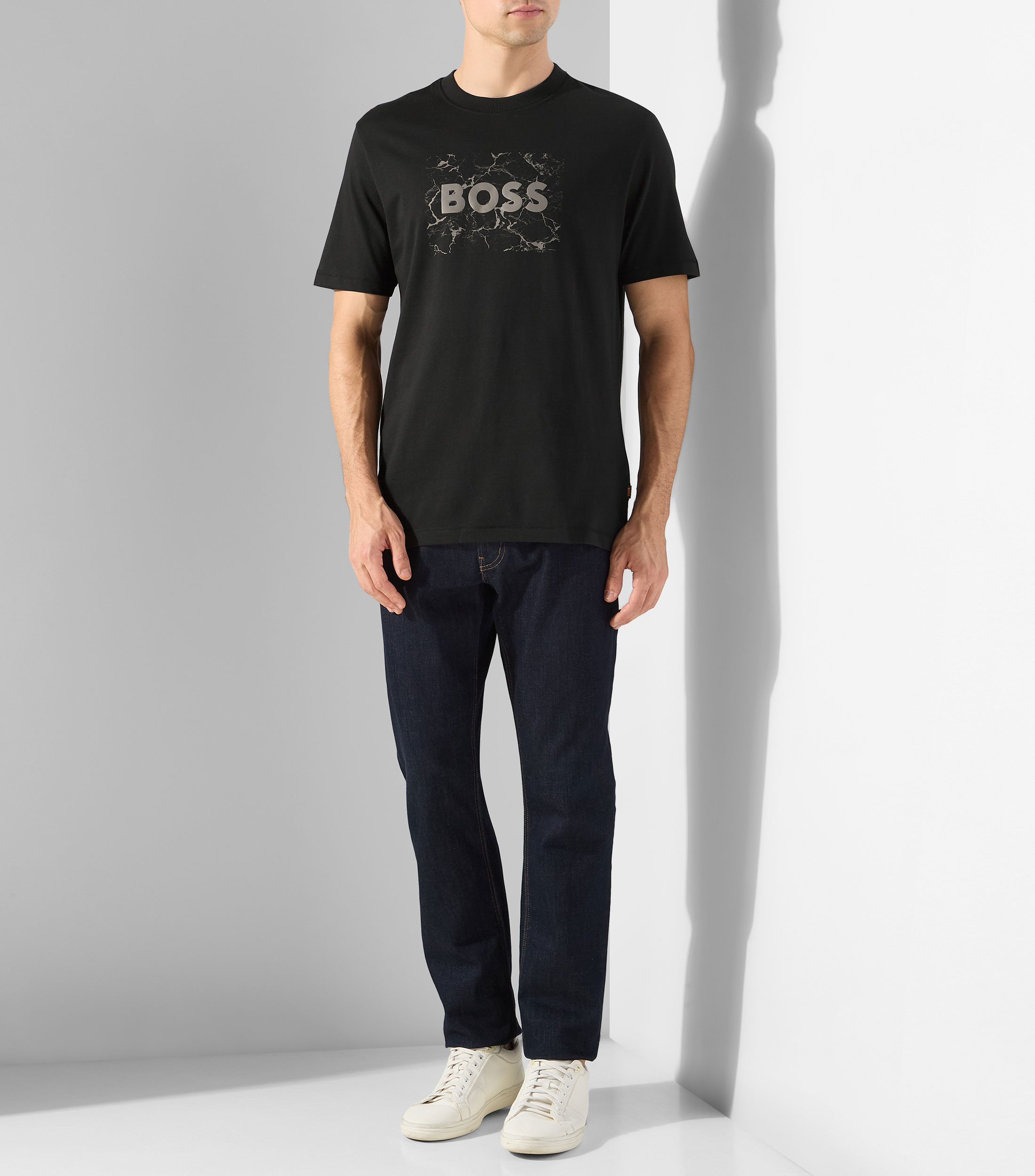 Playera cuello redondo manga corta estampada Hombre