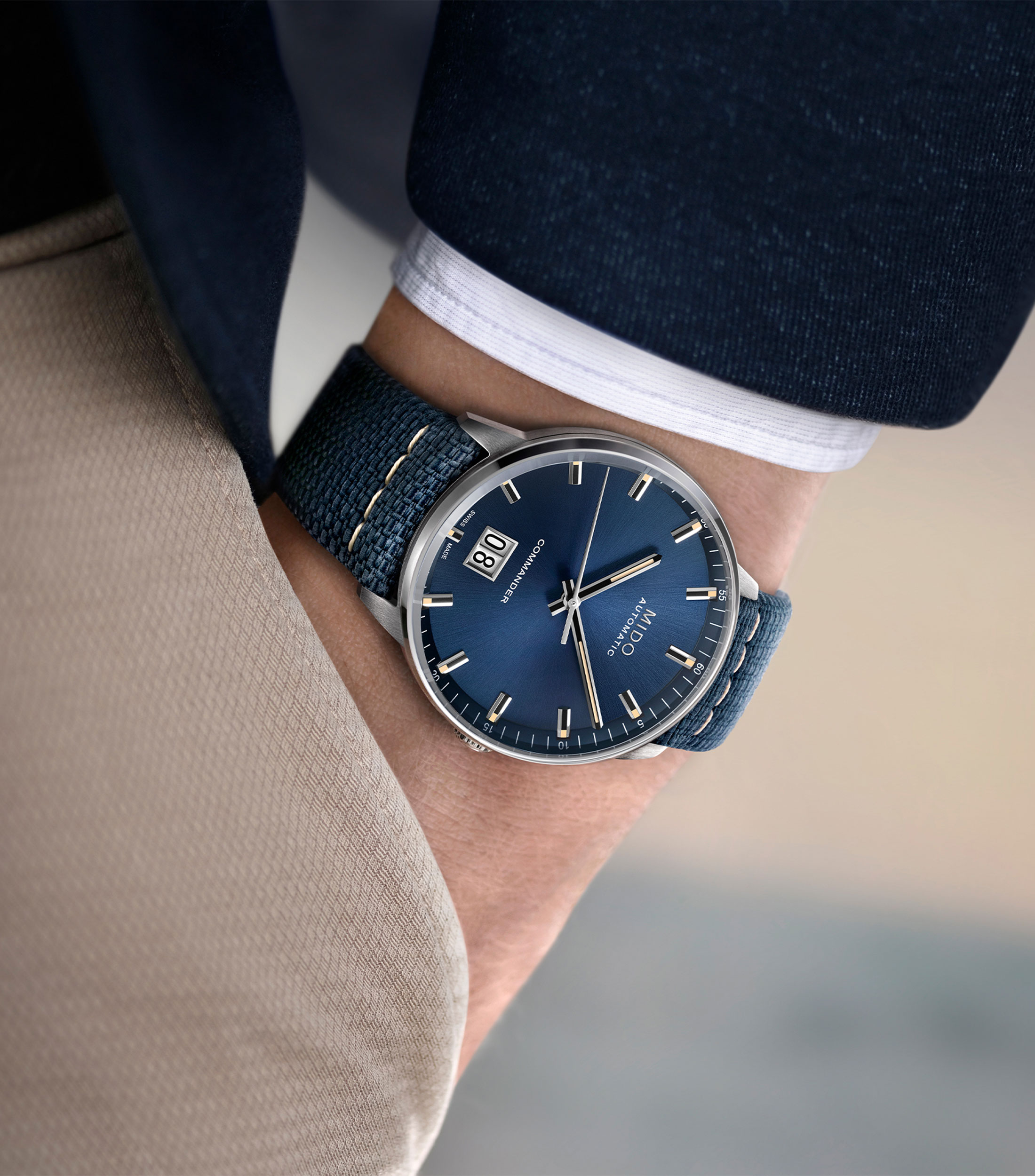 Reloj para Hombre Commander Big Date Casual, Plateado, Azul