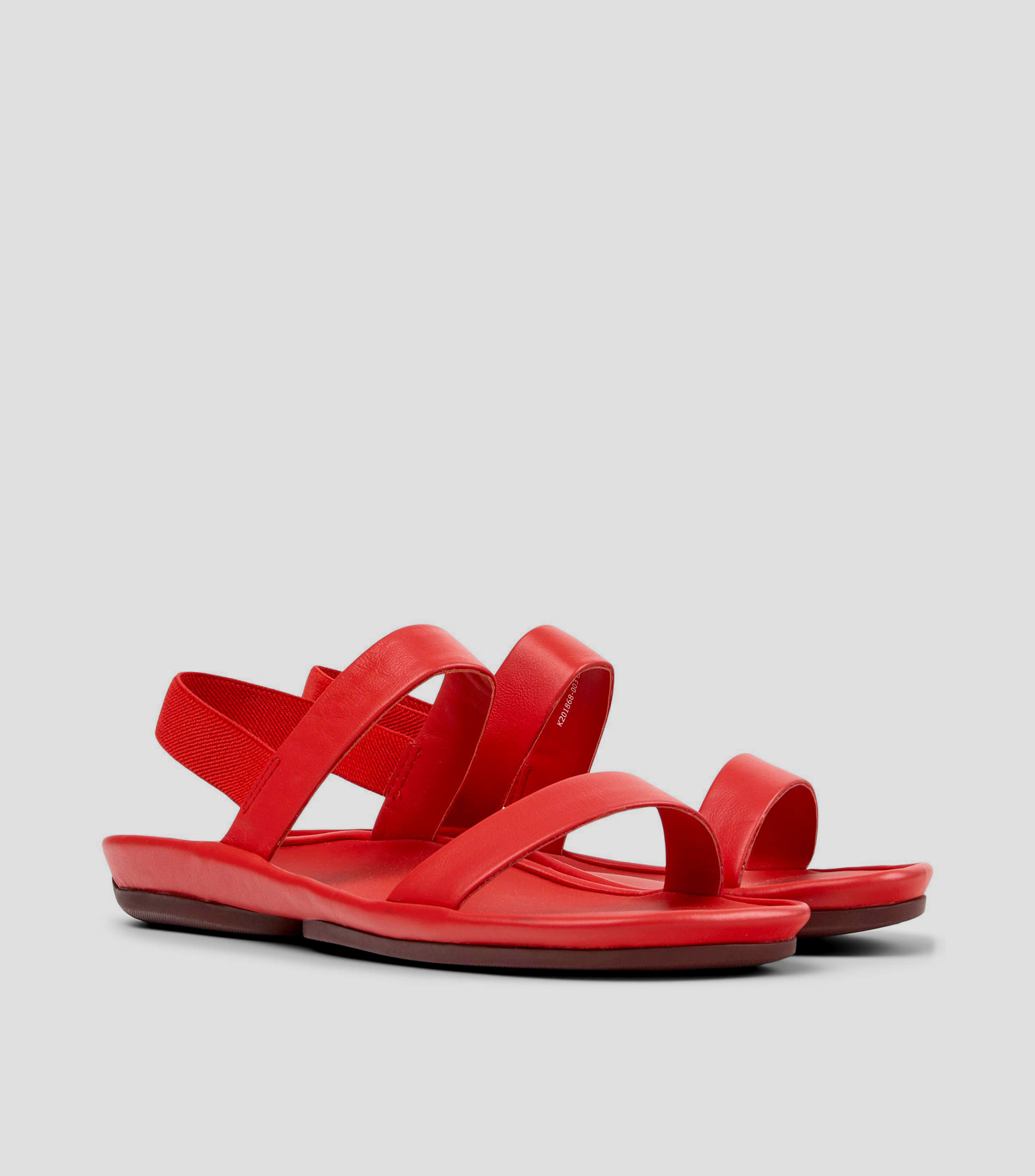 Sandalias planas en piel Mujer