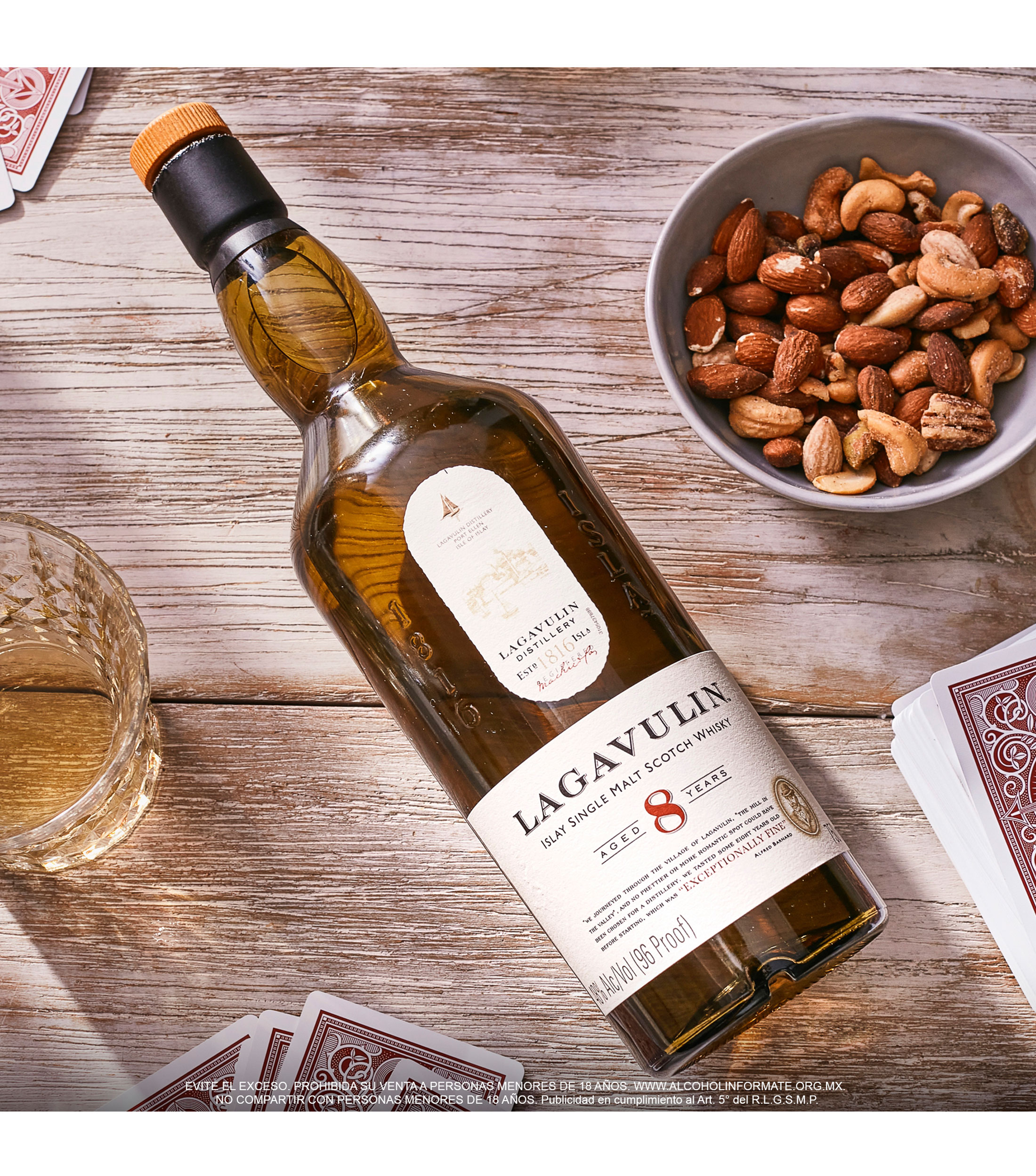 Whisky Lagavulin 8 años Single Malt, 700 ml