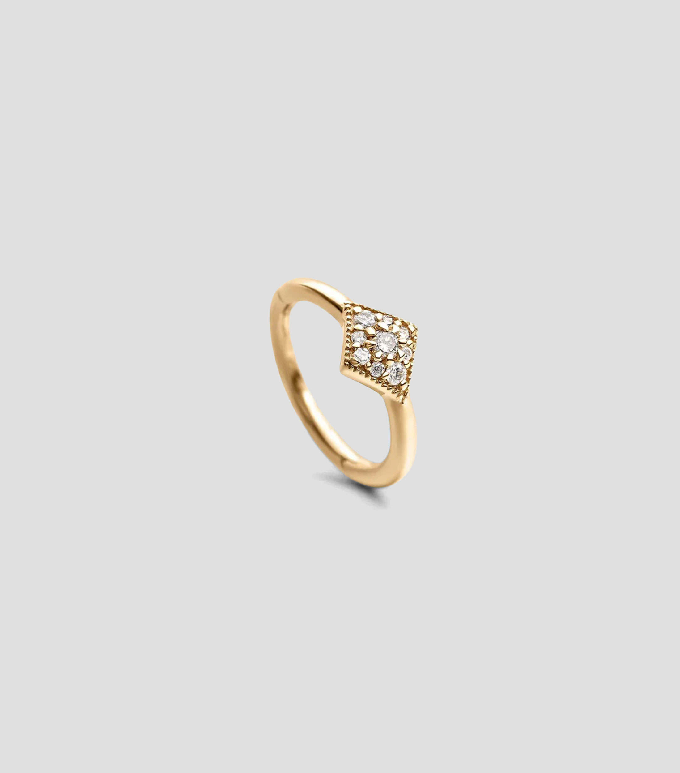 Arete en oro amarillo de 18 kilates con diamantes Bambú Mujer
