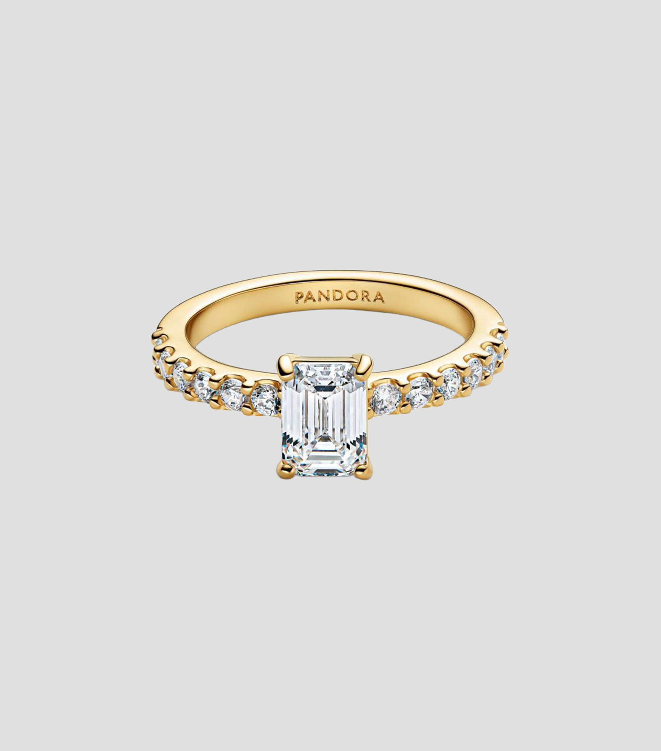 Anillo en plata con zirconia Mujer