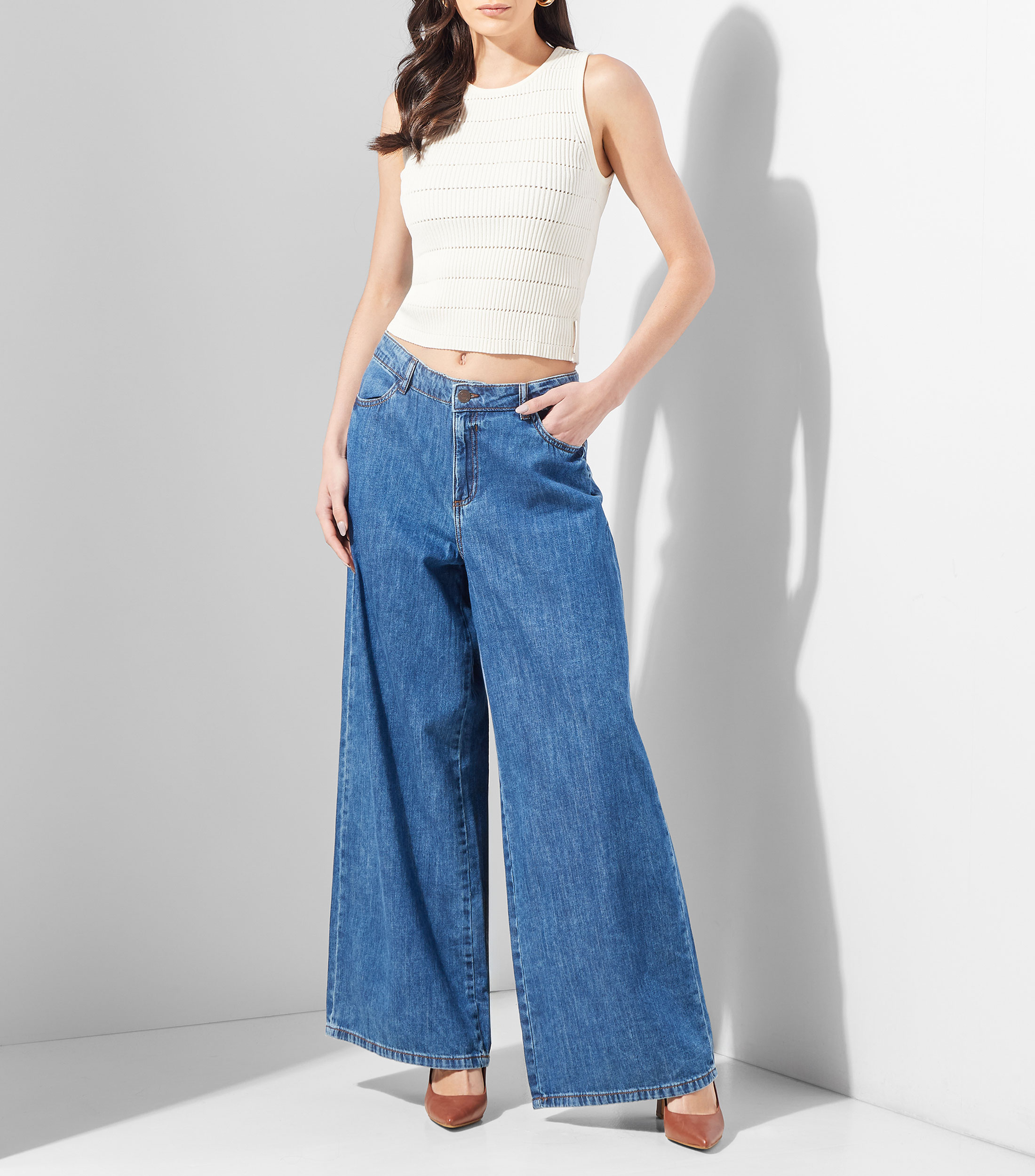 Blusa lisa sin mangas Mujer
