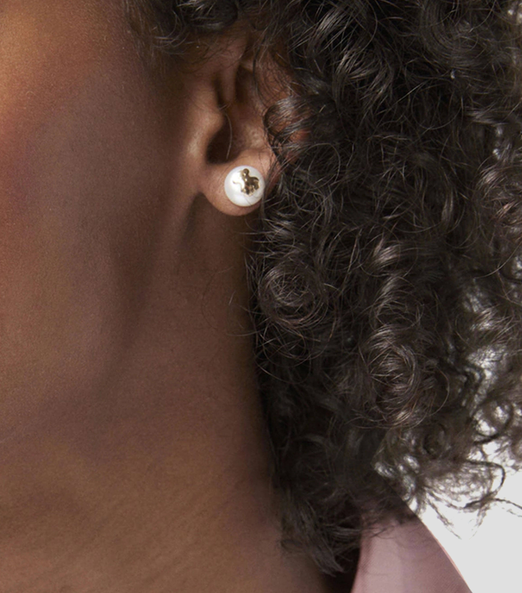 Aretes en oro amarillo 18 Kilates con perlas Mujer