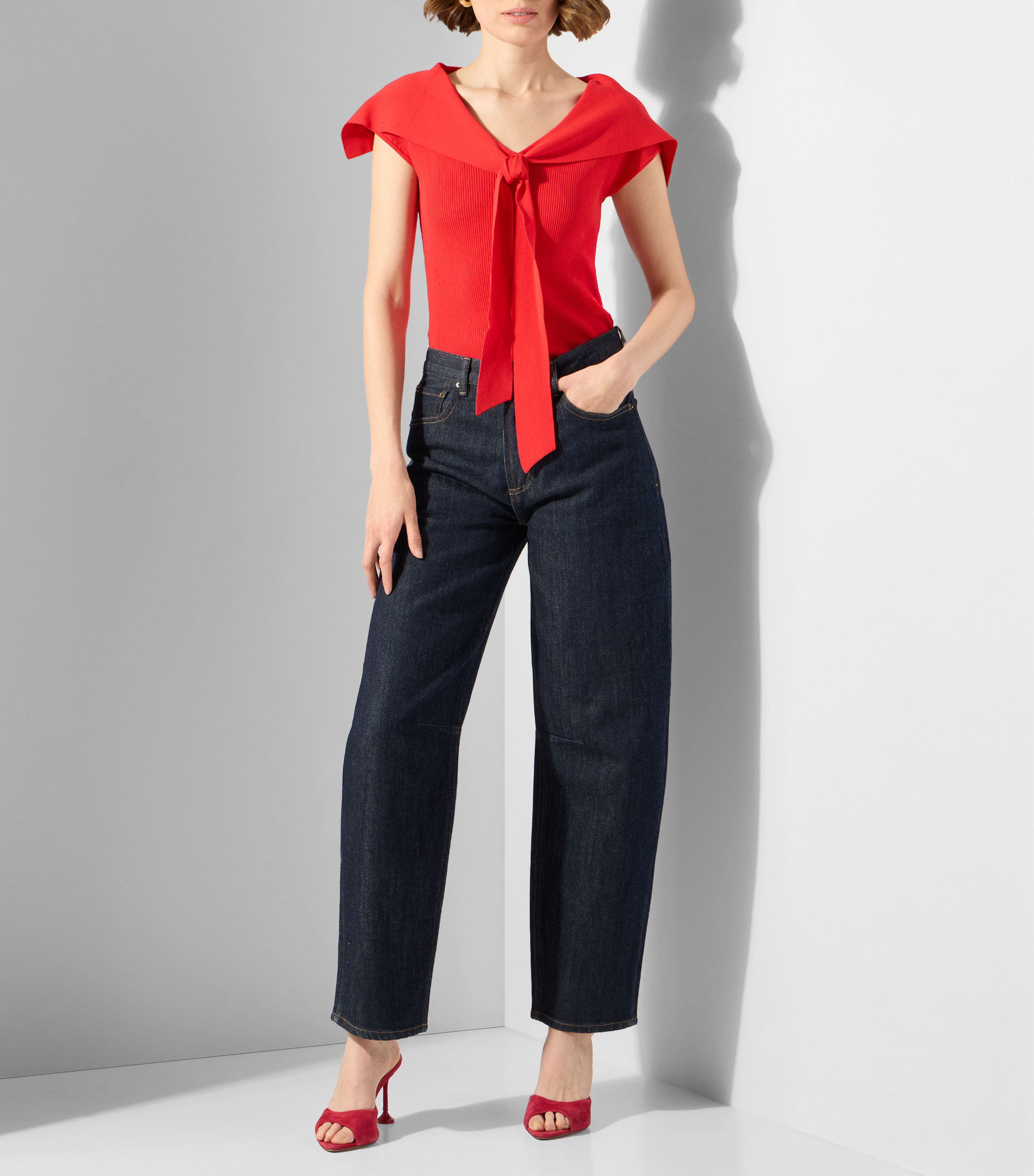 Blusa lisa sin mangas Mujer