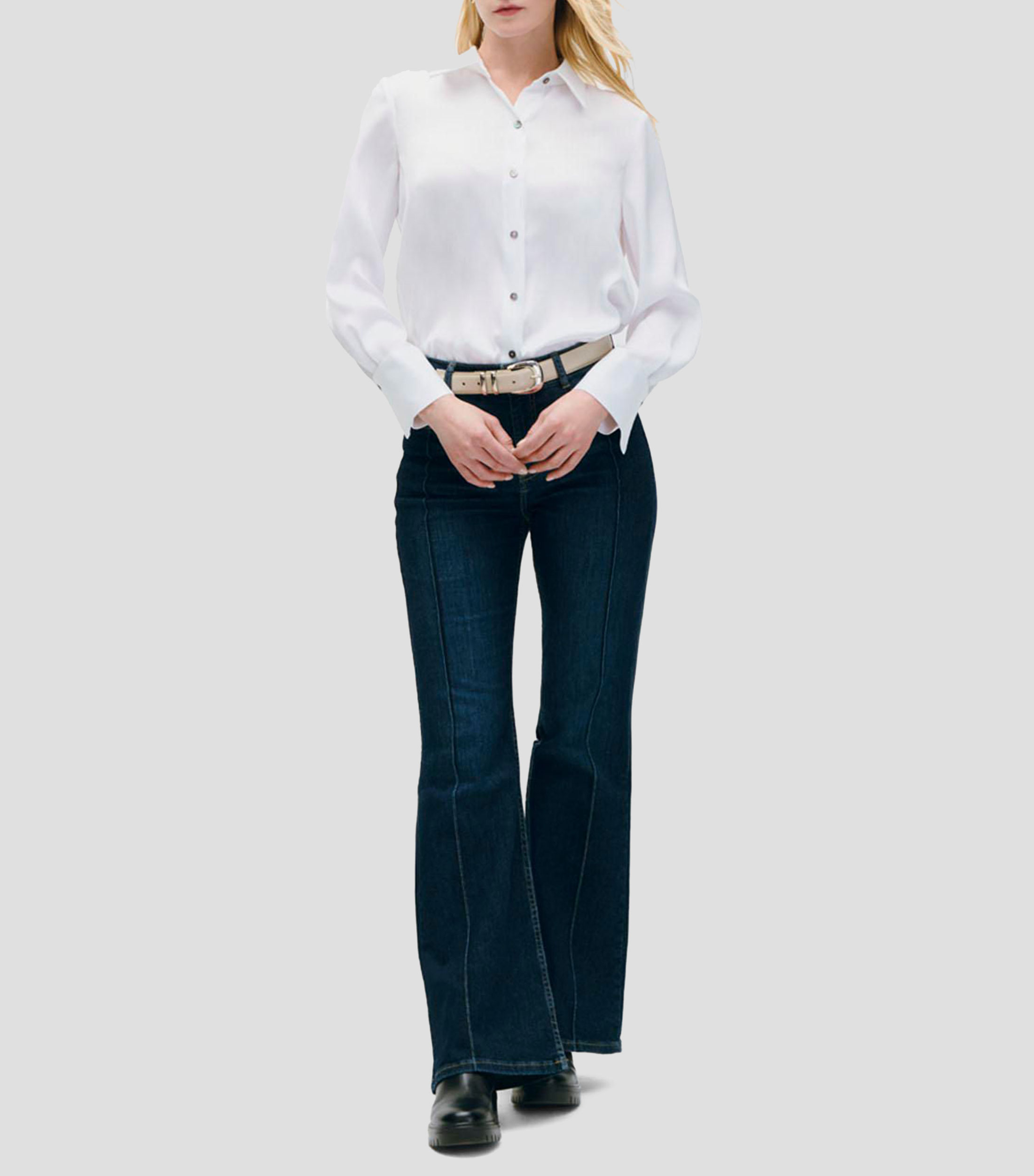 Blusa camisera satín puño francés Mujer
