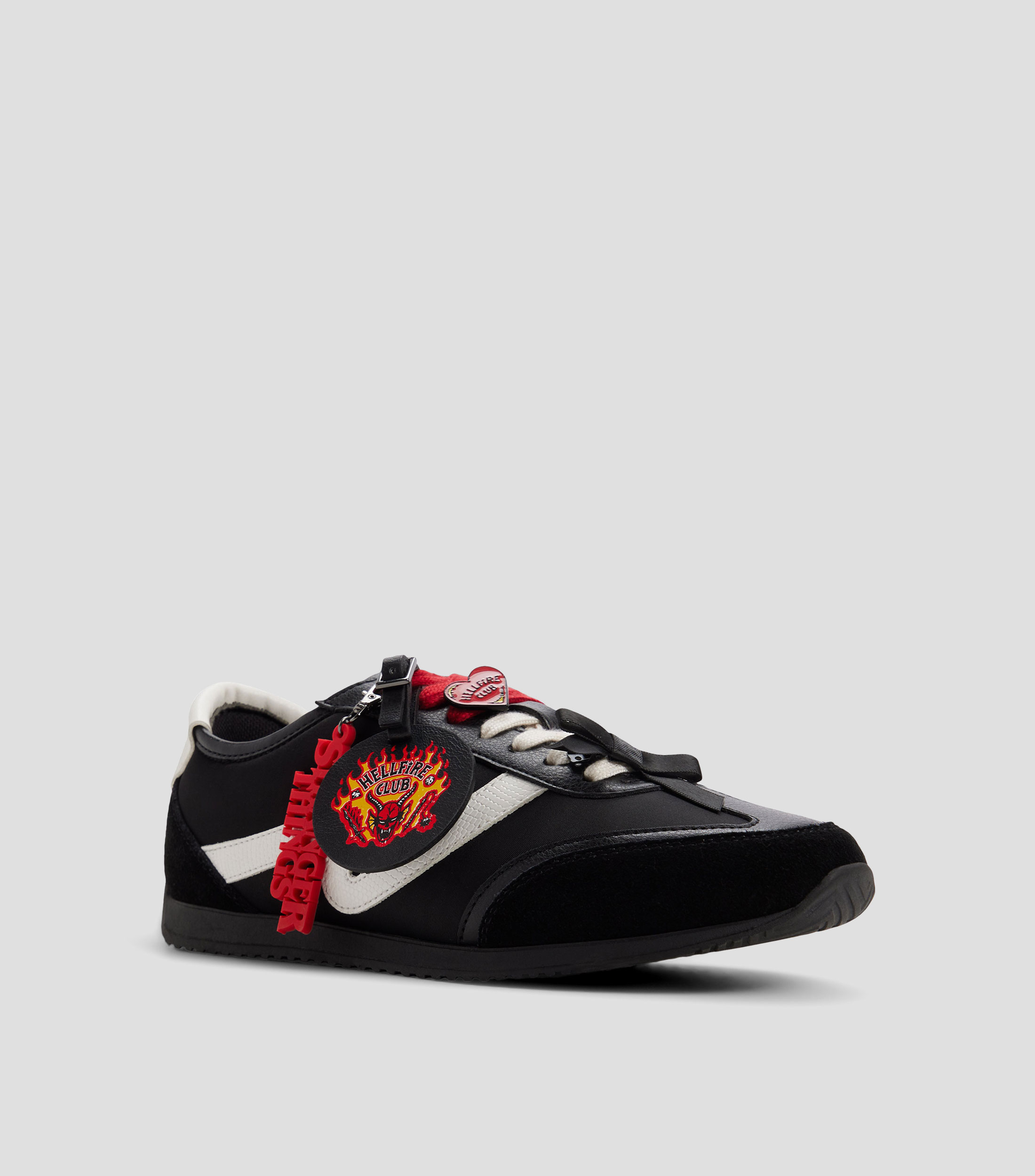 Tenis casuales Stranger Things Mujer