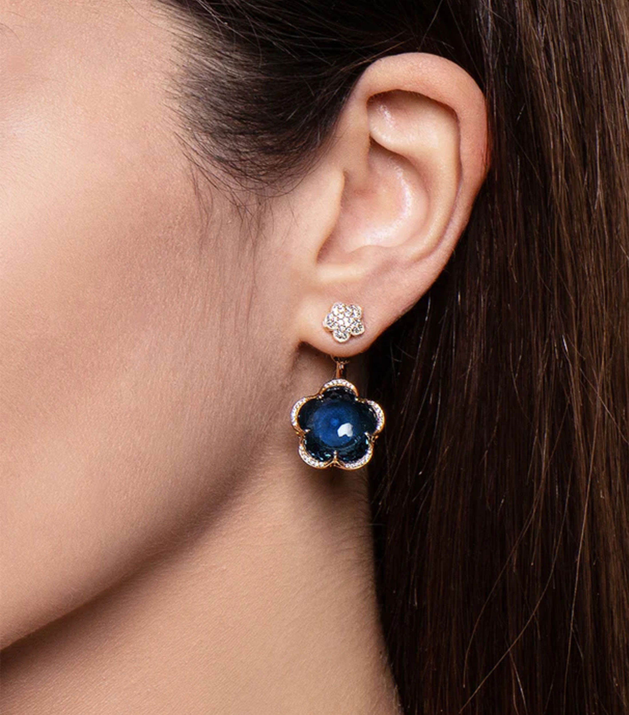 Aretes en Oro 18 kilates Bon Ton con Topacio Blue London y Diamantes Mujer