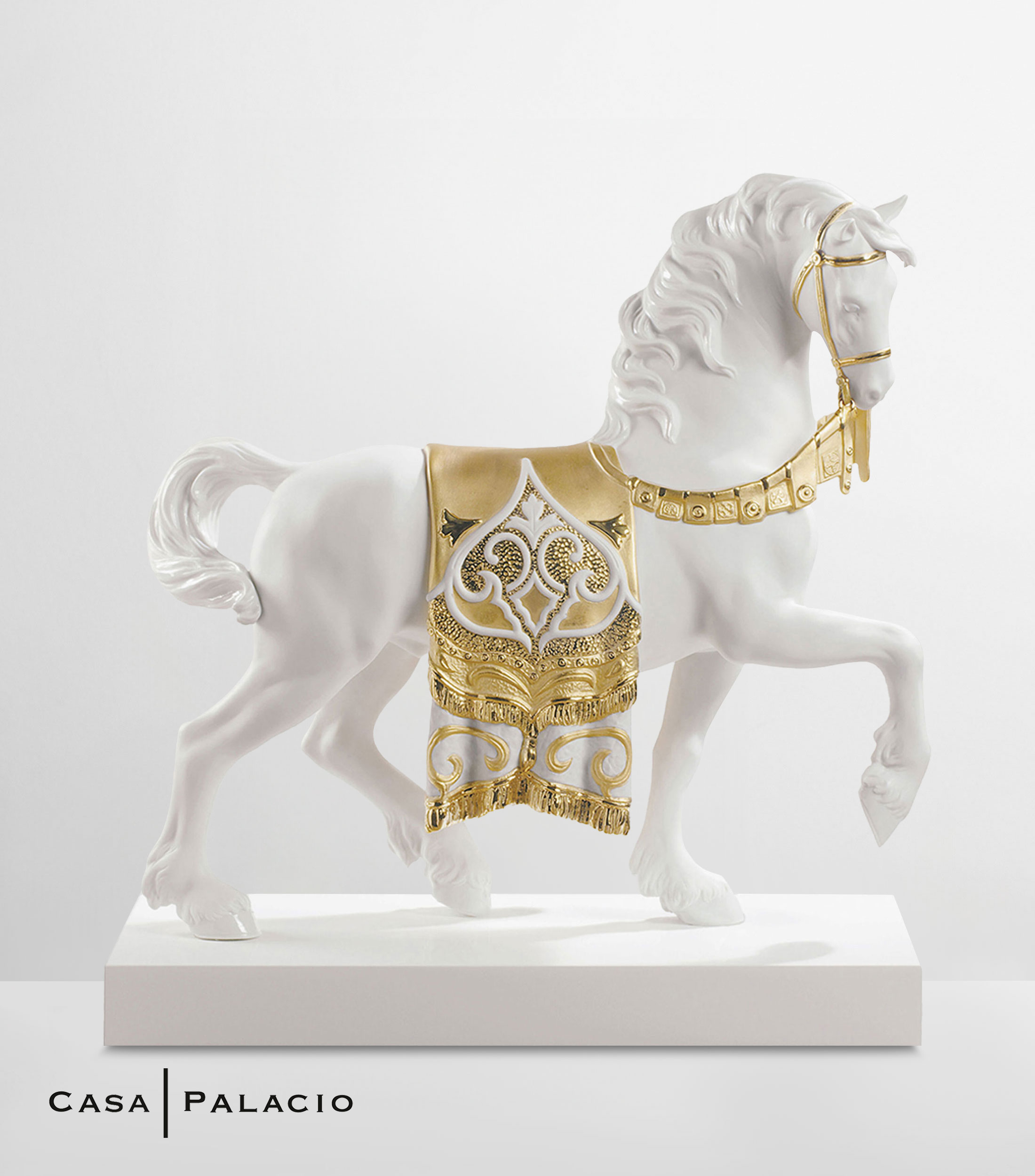 Figura Caballo Cortesano en porcelana