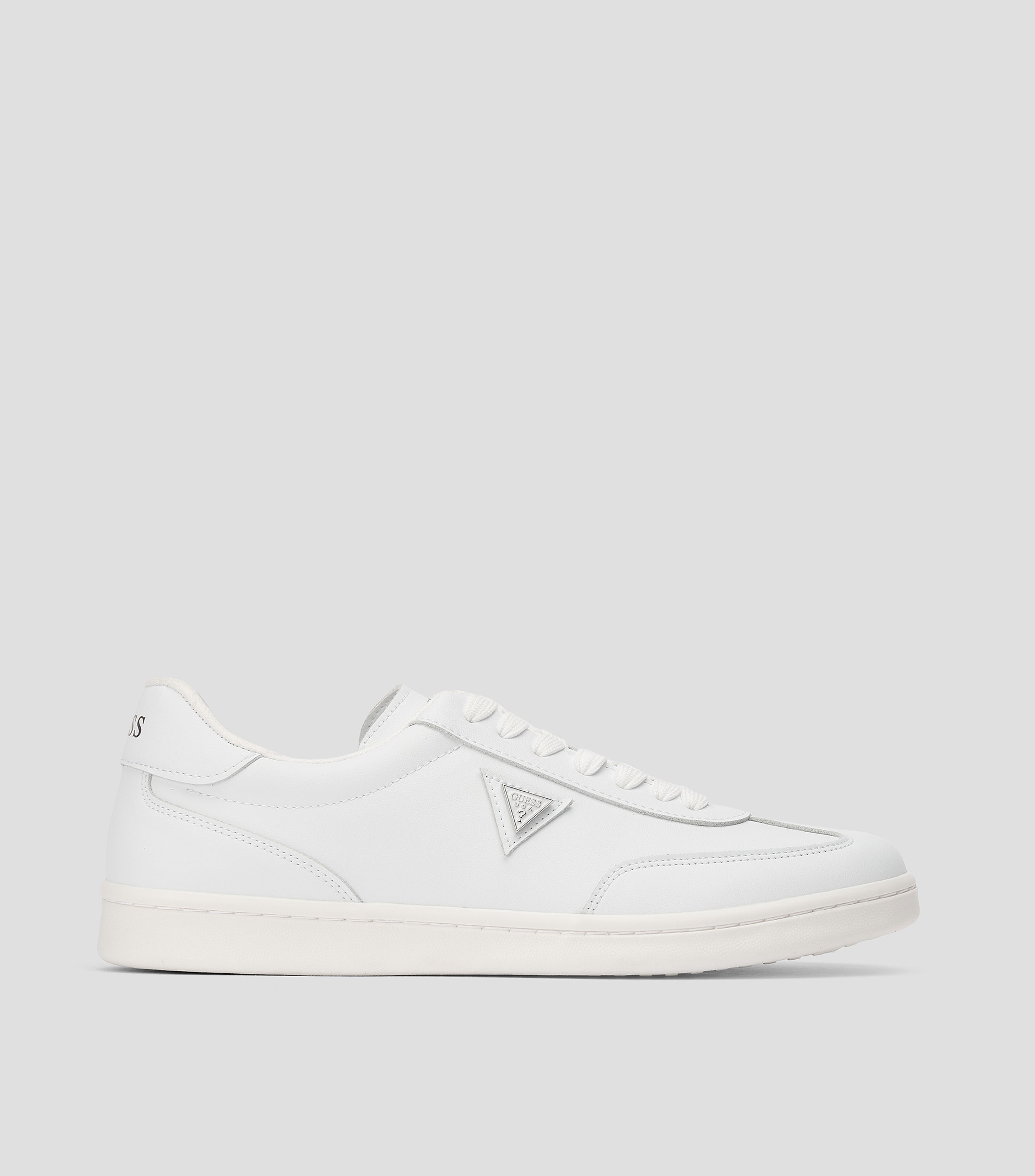 Tenis casuales en piel Hombre
