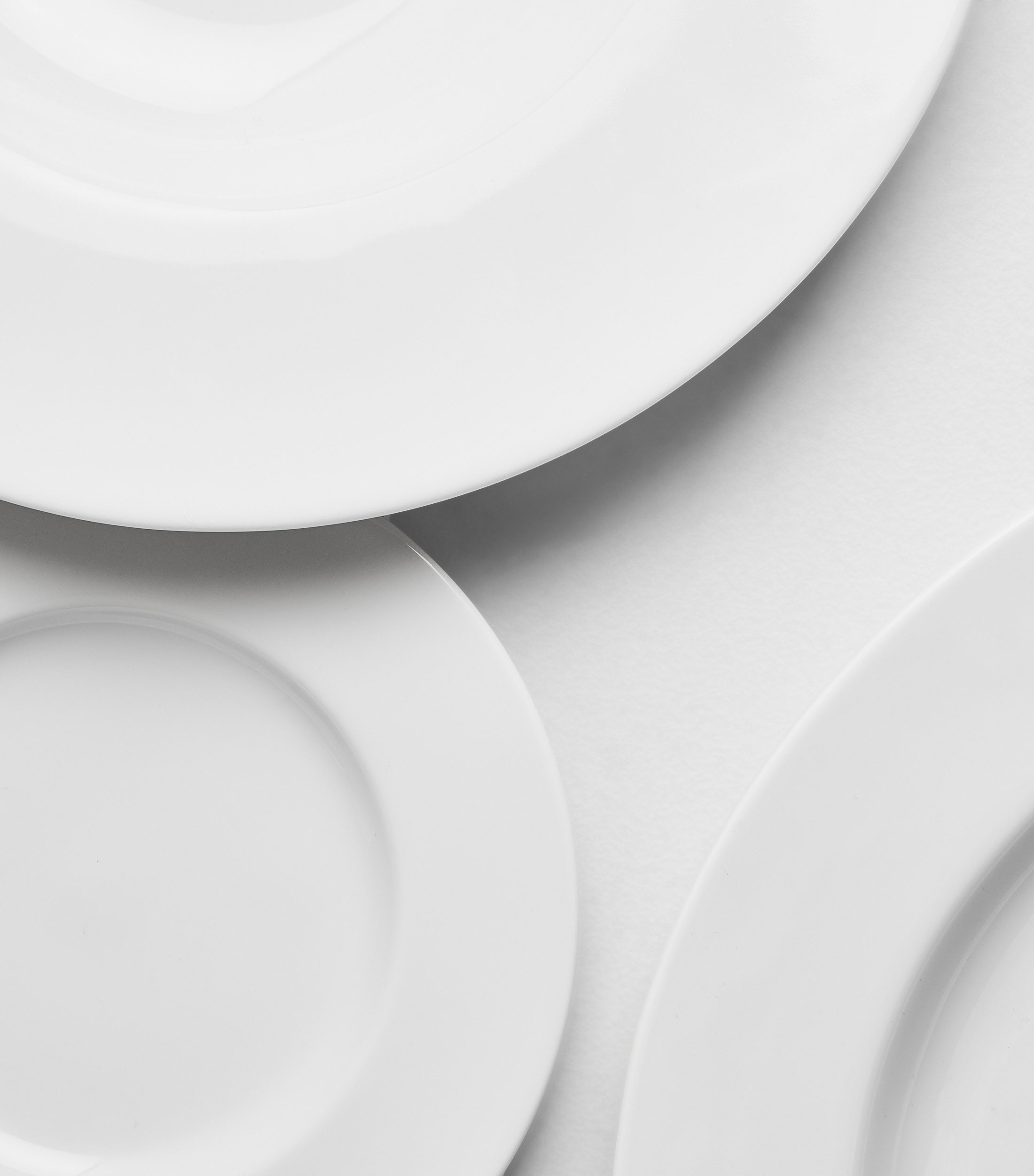 Platón Oval Lantis White