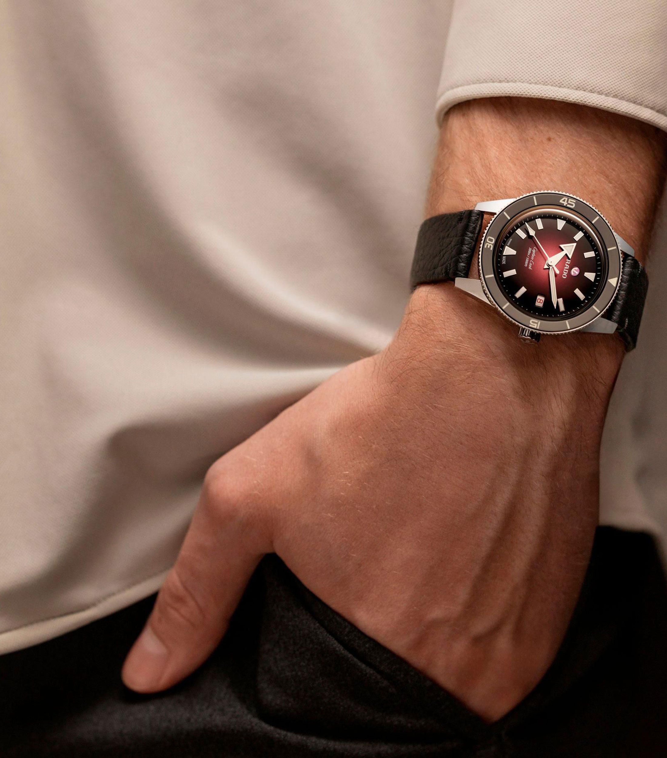 Reloj Unisex Casual True Square Negro, Rojo