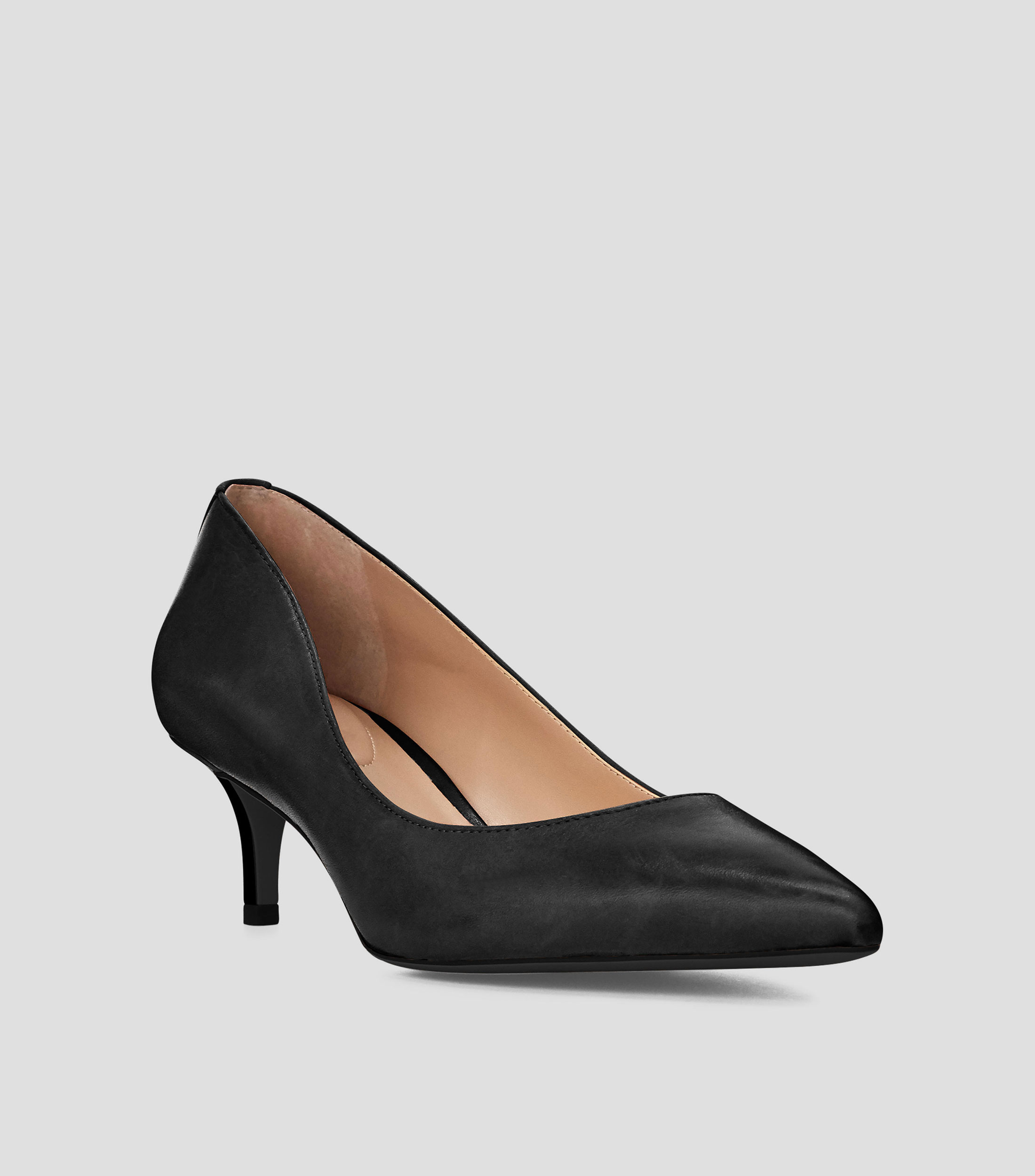 Zapatillas pump Adrienne con tacón bajo y delgado Mujer