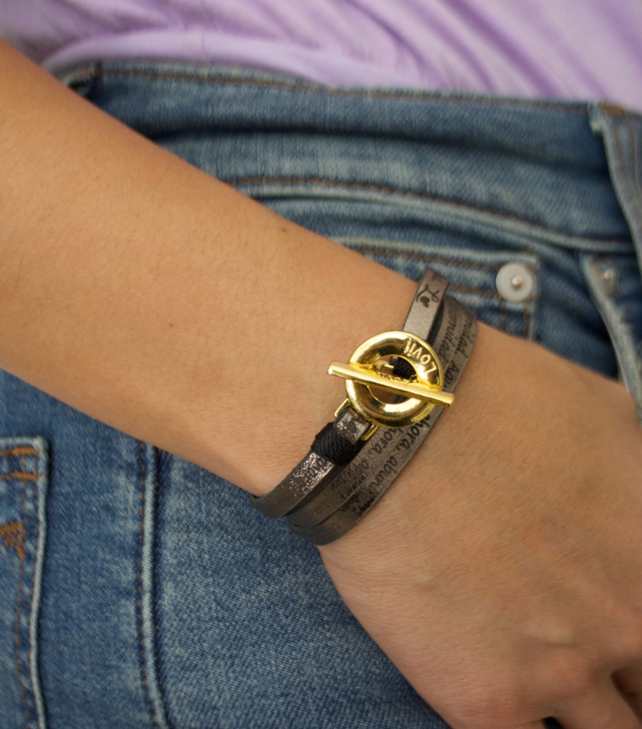 Pulsera con frase Mujer