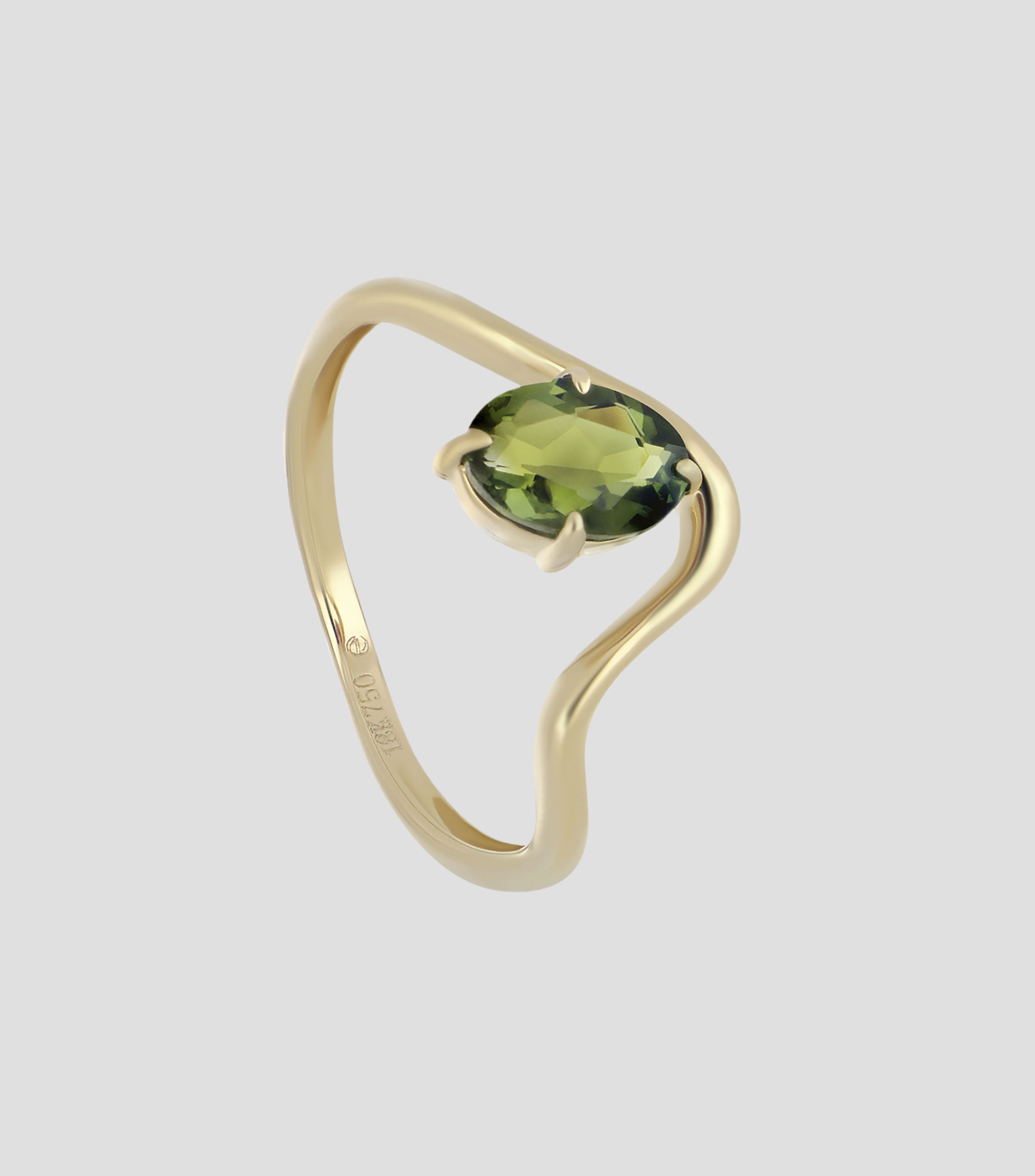 Anillo en oro amarillo de 18 Kilates con turmalina Mujer