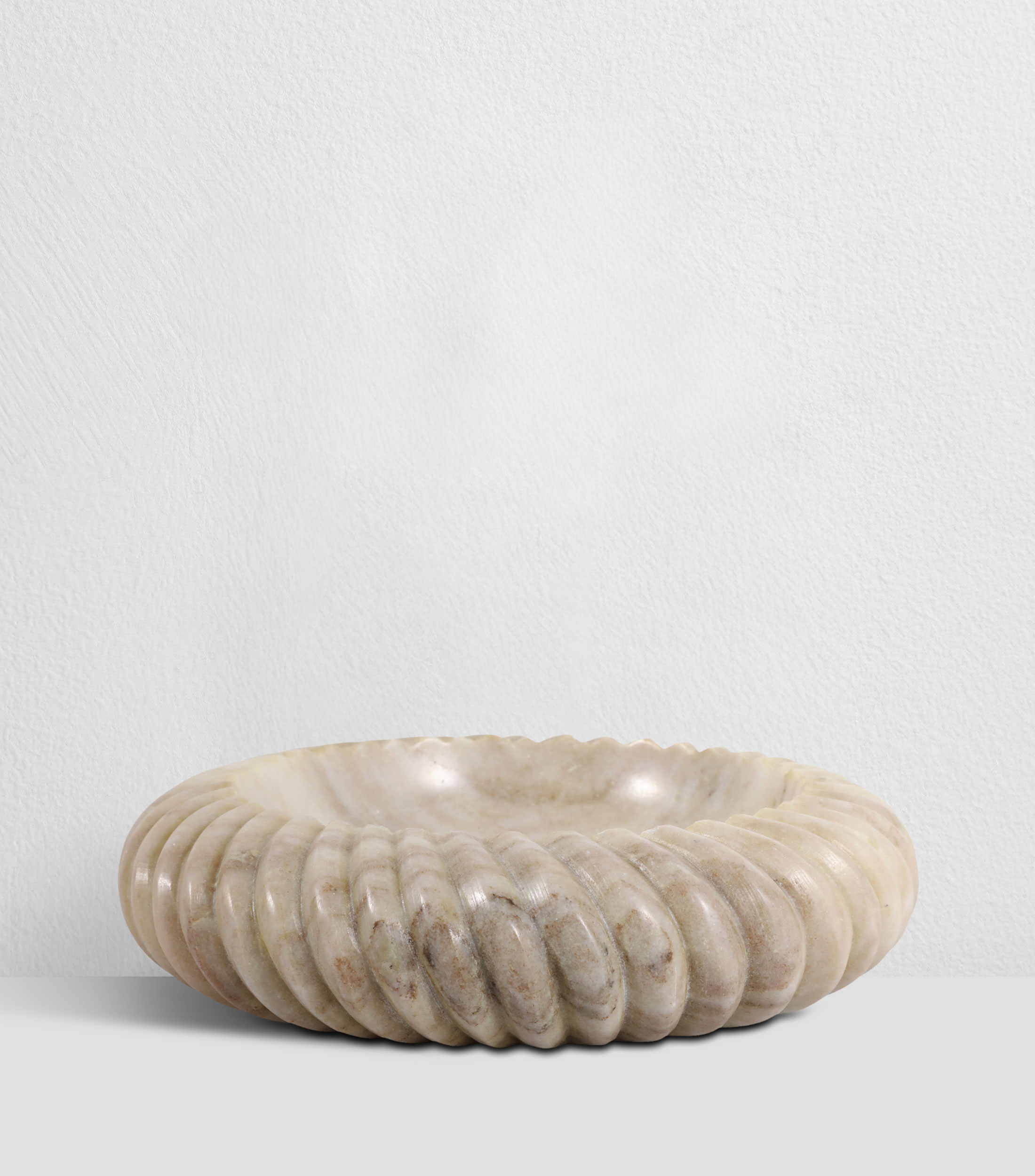 Centro de mesa Ribbed en mármol