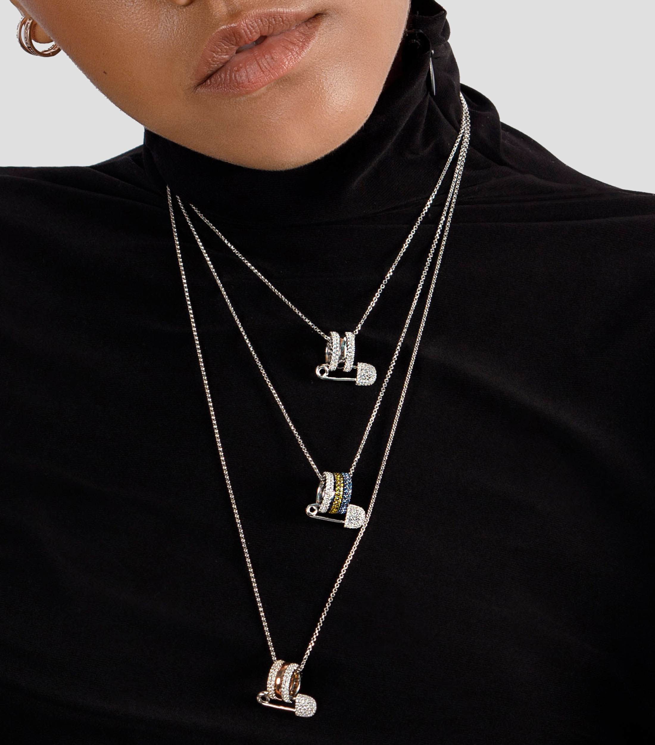Collar con un seguro en plata .925 Mujer