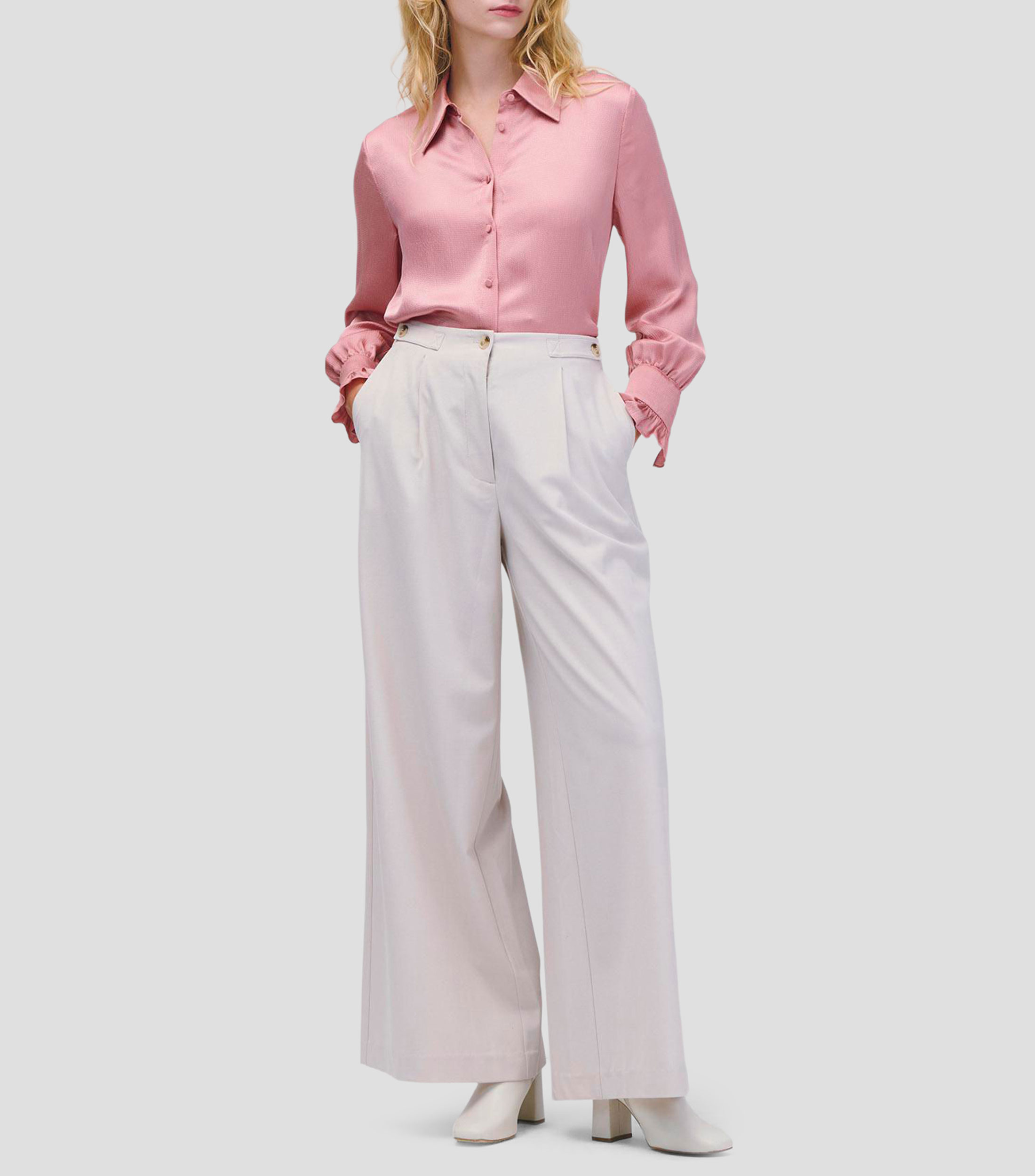 Blusa camisera satín con textura palo de rosa puño escarola Mujer