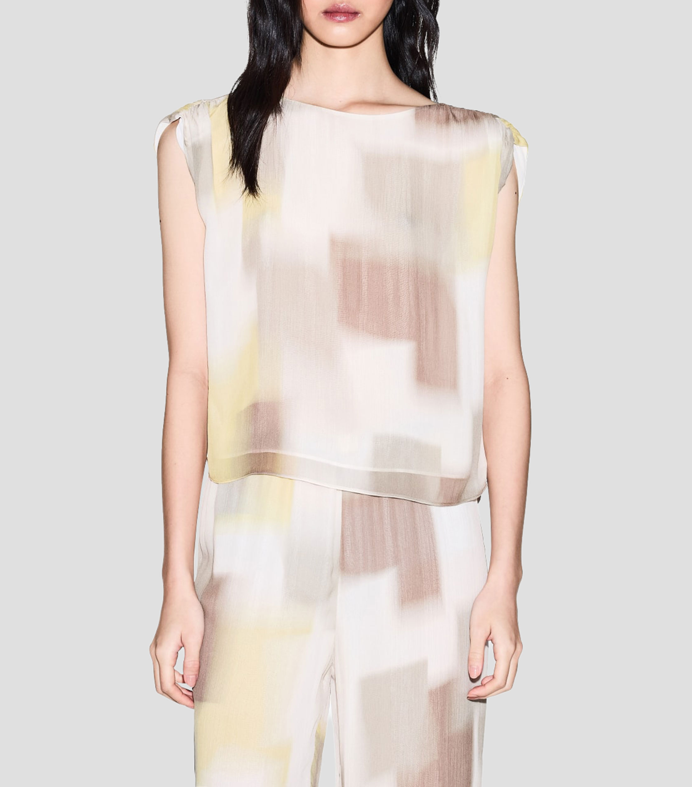 Blusa estampada sin mangas Mujer